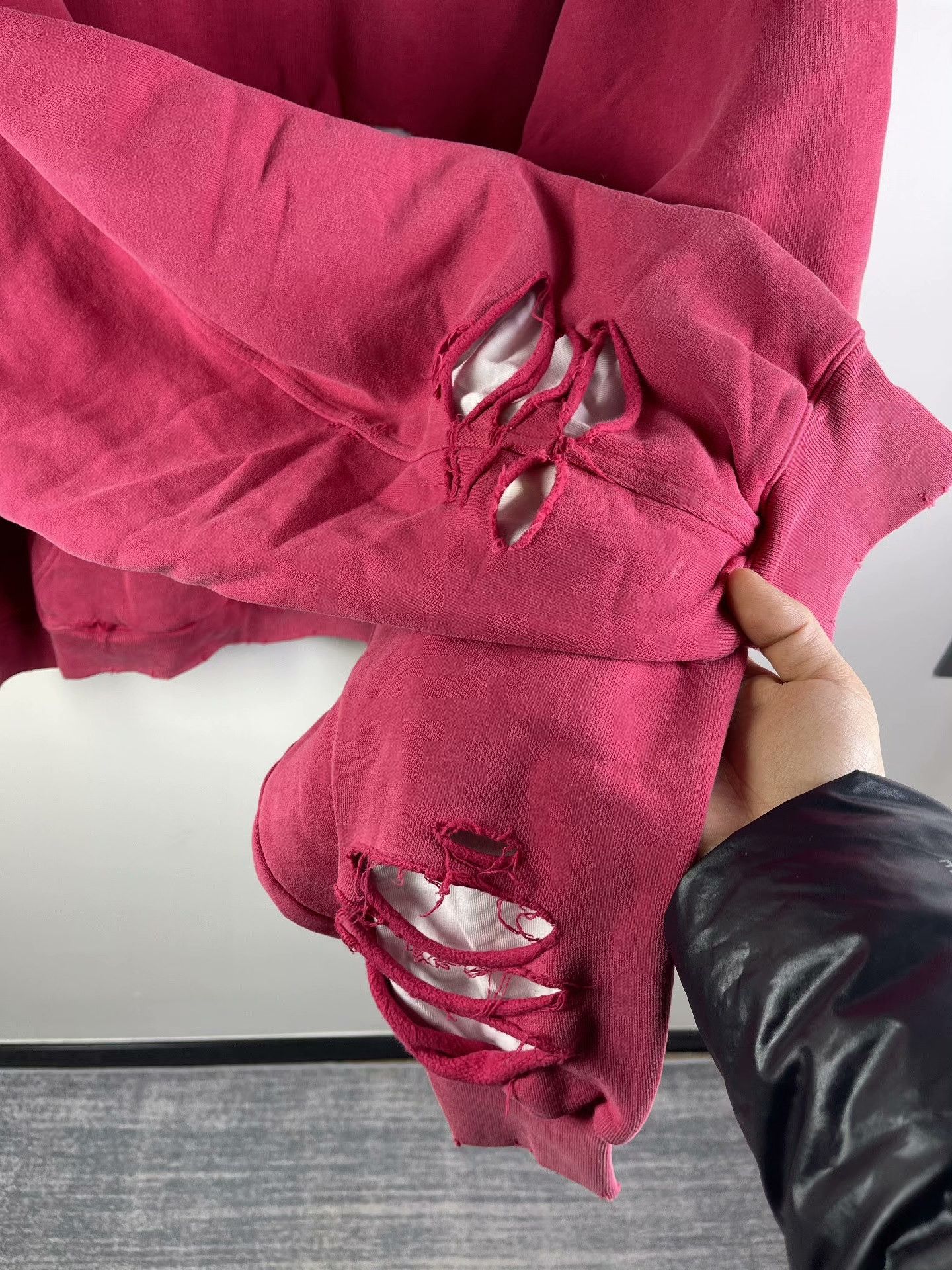 Balenciaga Balenciaga Distressed Hole Fake Two-Piece Hoodie Size US S / EU 44-46 / 1 - 6 Thumbnail