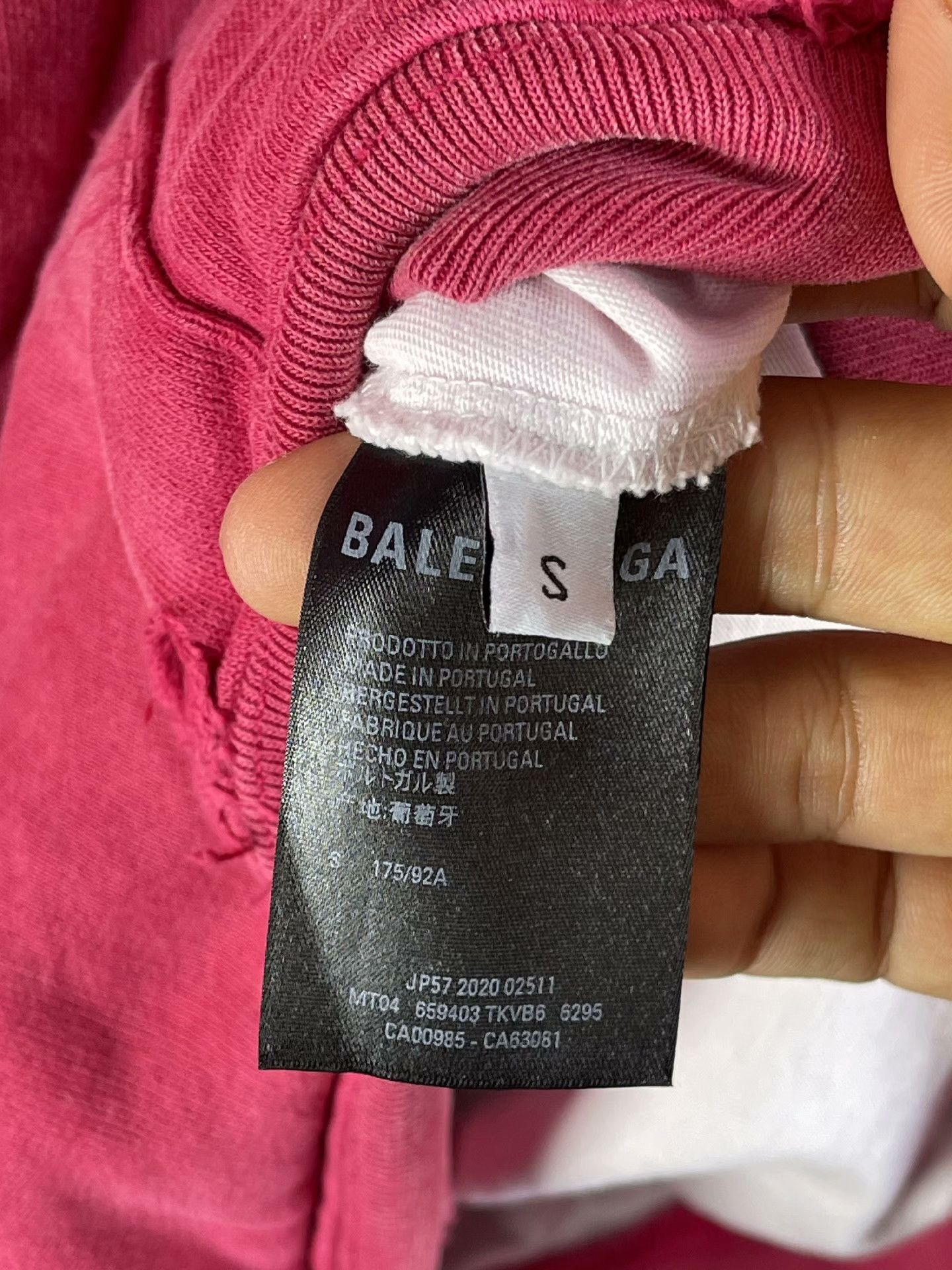 Balenciaga Balenciaga Distressed Hole Fake Two-Piece Hoodie Size US S / EU 44-46 / 1 - 8 Thumbnail