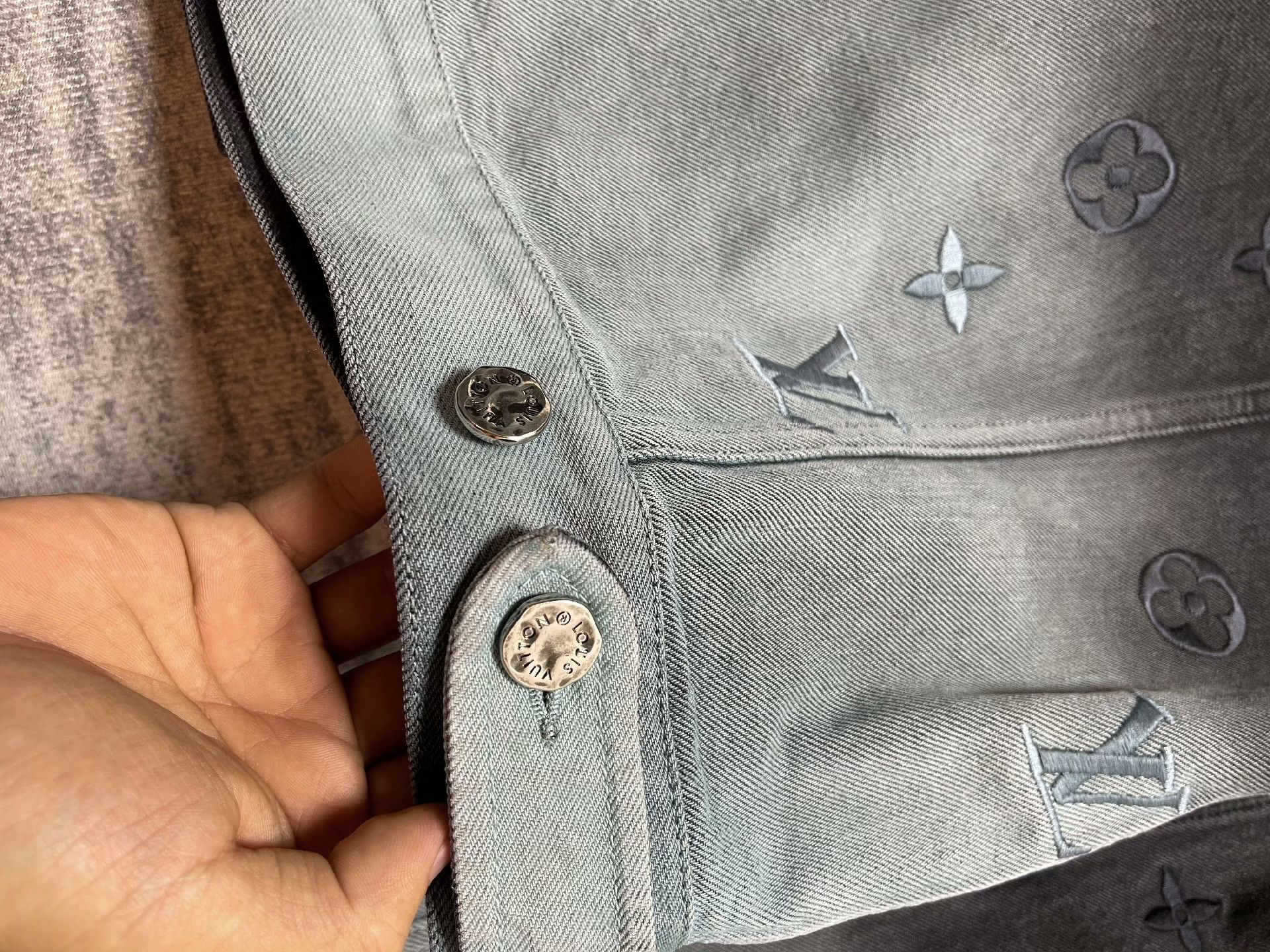 Louis Vuitton LV Gradient Blue Denim Jacket 2024 Size US M / EU 48-50 / 2 - 7 Thumbnail