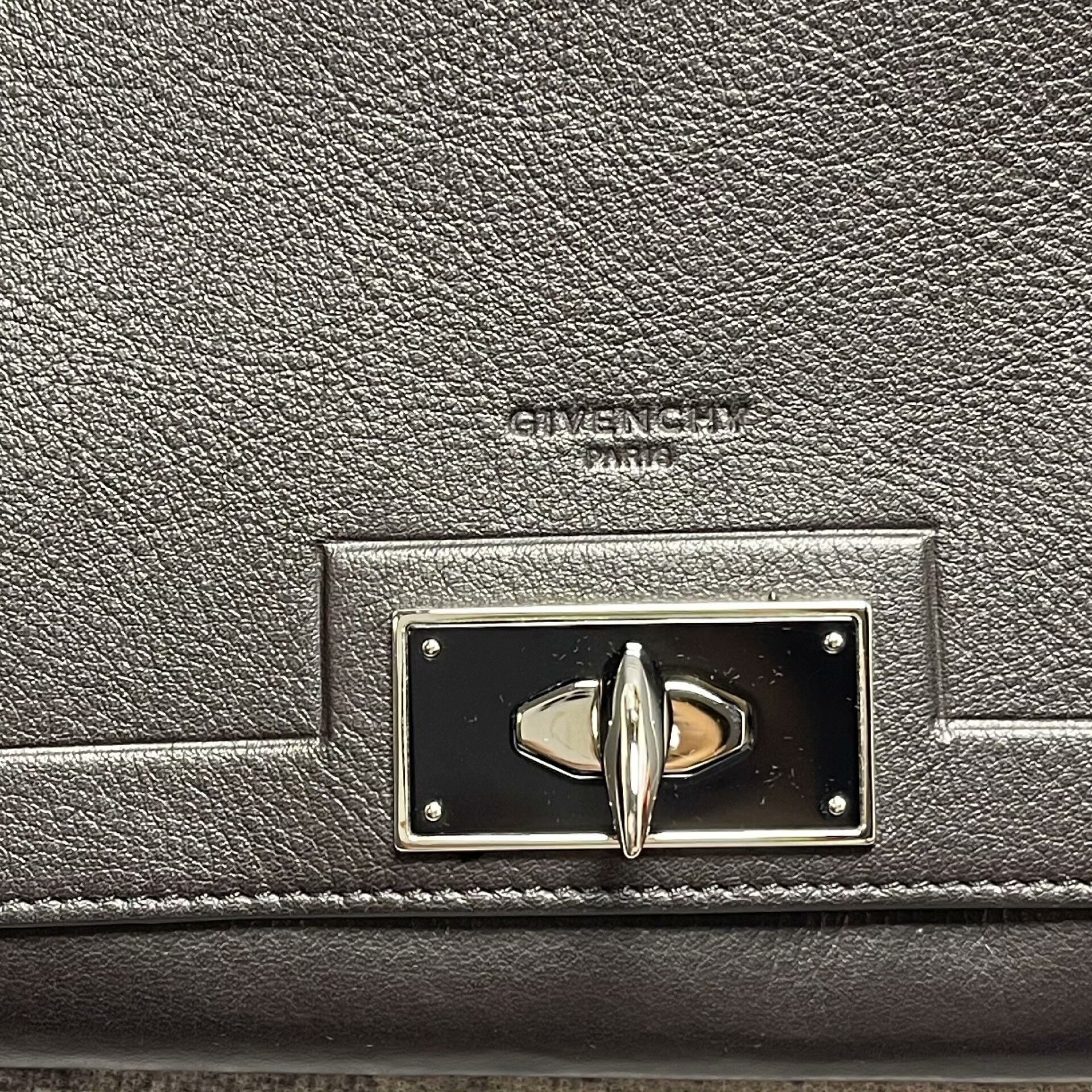 Givenchy Givenchy Men's Black Handbag Size ONE SIZE - 2 Thumbnail