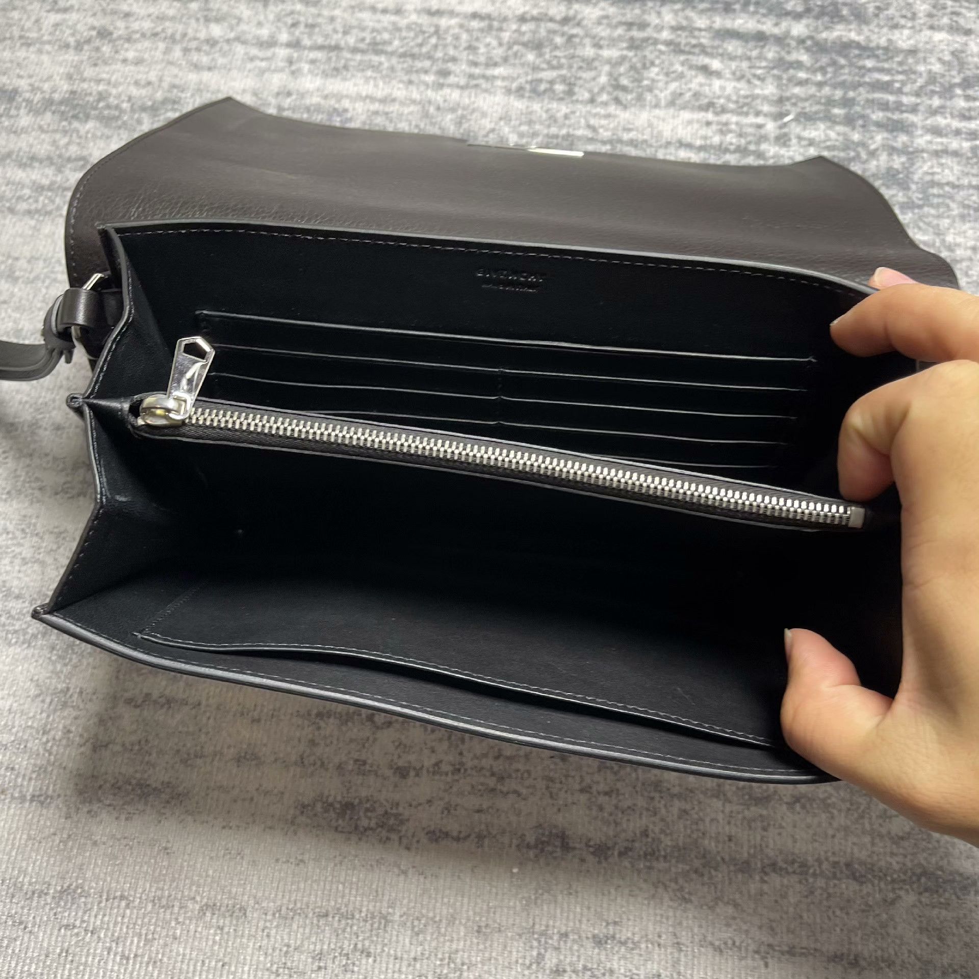 Givenchy Givenchy Men's Black Handbag Size ONE SIZE - 7 Thumbnail