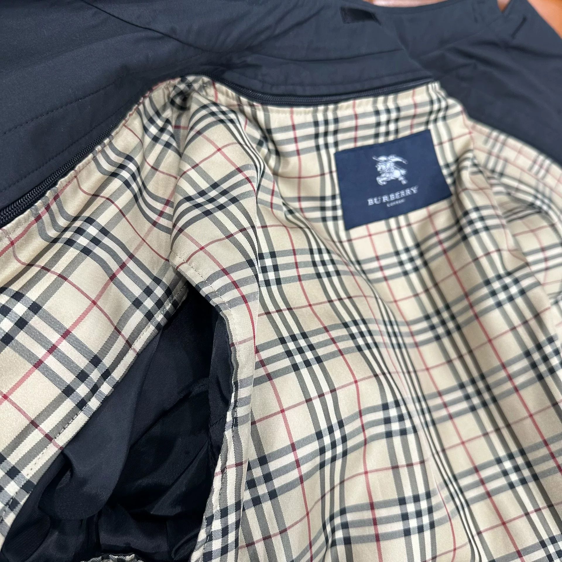 Burberry Burberry Black Label Camden Black Trench Size US M / EU 48-50 / 2 - 7 Thumbnail