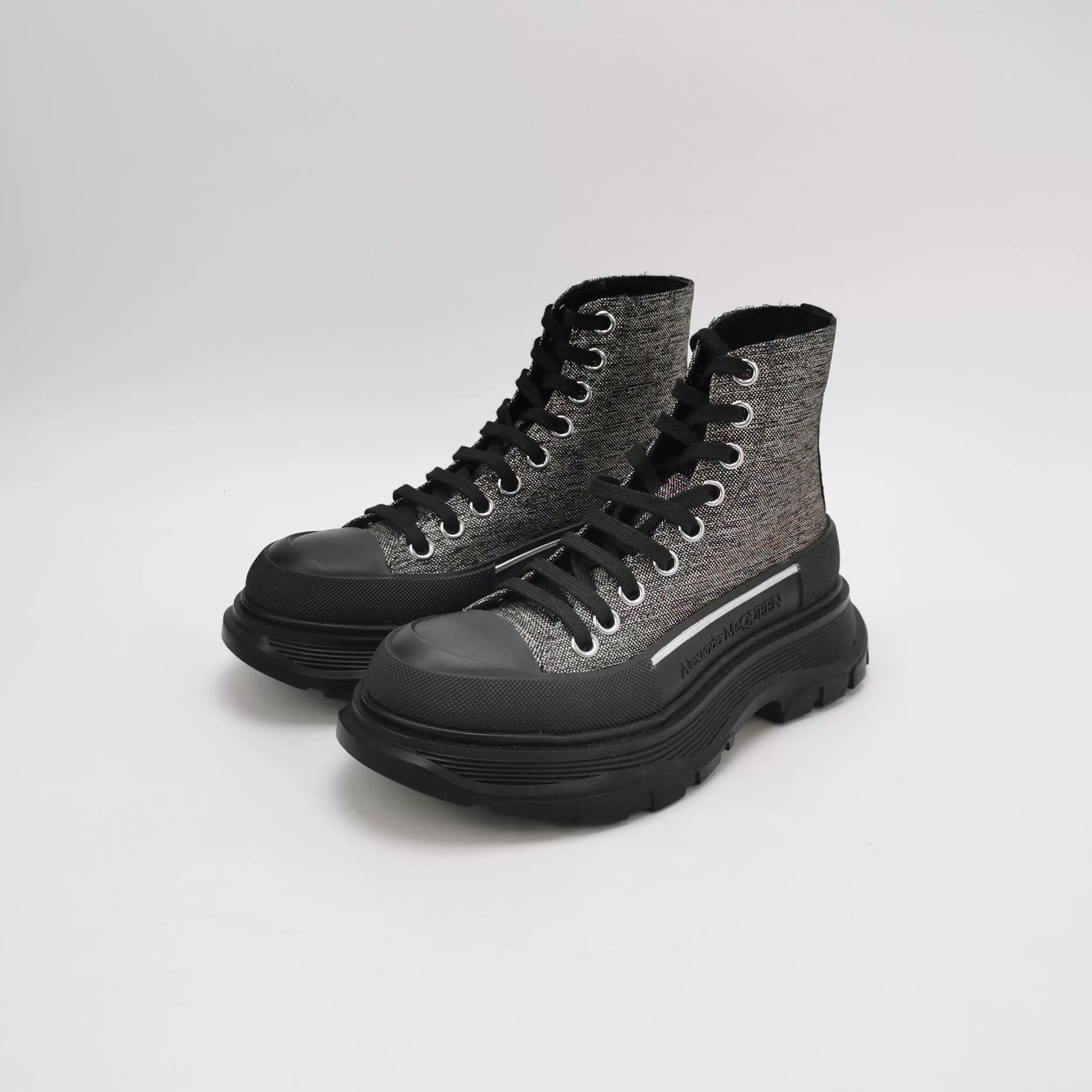Alexander McQueen Alexander McQueen Logo Lace-Up Sneakers Size 36 Size US 5 / IT 35 - 2 Thumbnail