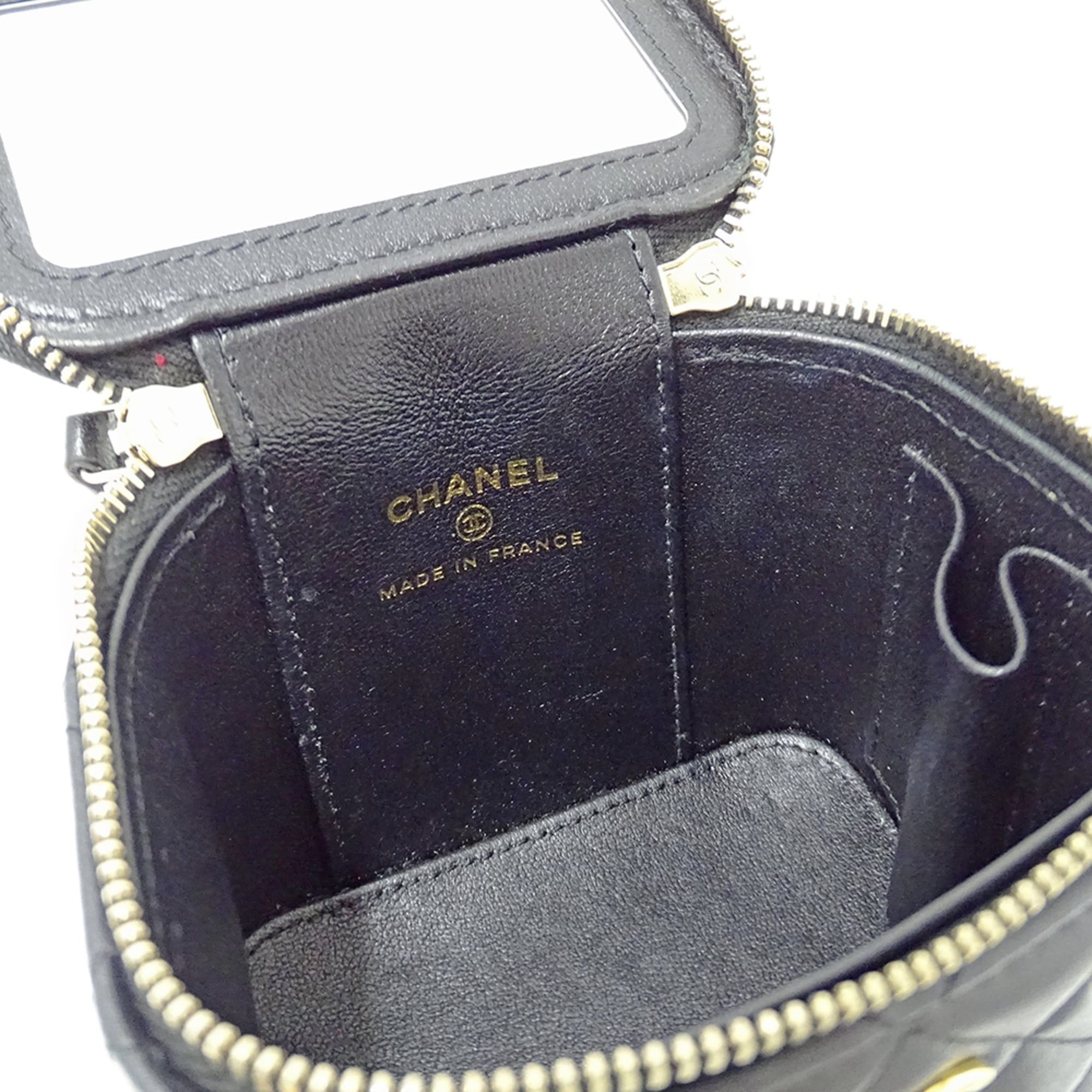 Chanel Chanel Matelassé handbag for women, brand shoulder bag, lambskin, black, gold hardware, black chain shoulder, vanity case, playing card suit. Size ONE SIZE - 8 Thumbnail