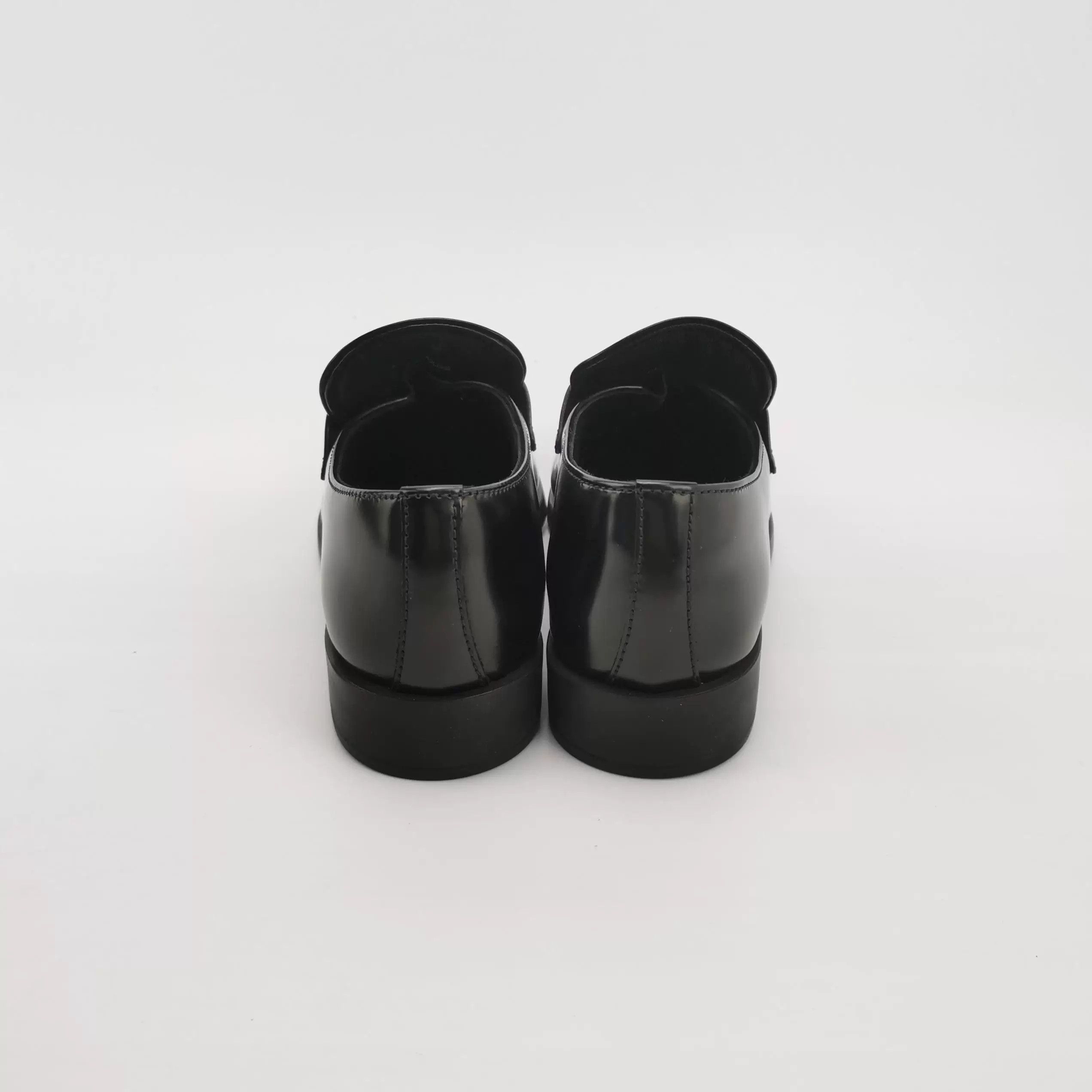 Prada Prada Leather Triangle Logo Round Toe Low Heel Size US 7 / IT 37 - 4 Thumbnail