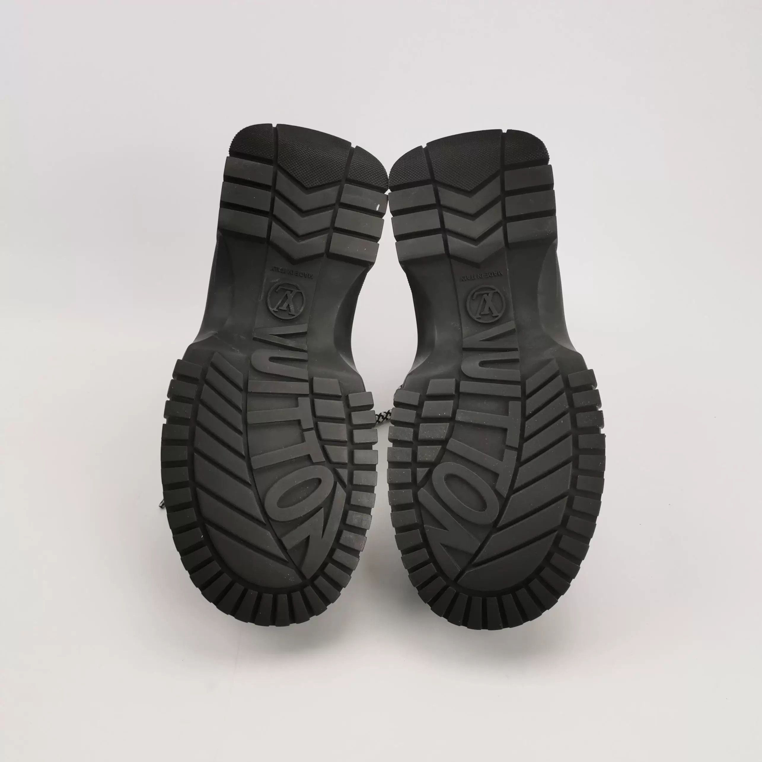Louis Vuitton Louis Vuitton Logo Lace-Up Short Boots Size US 6 / IT 36 - 5 Thumbnail