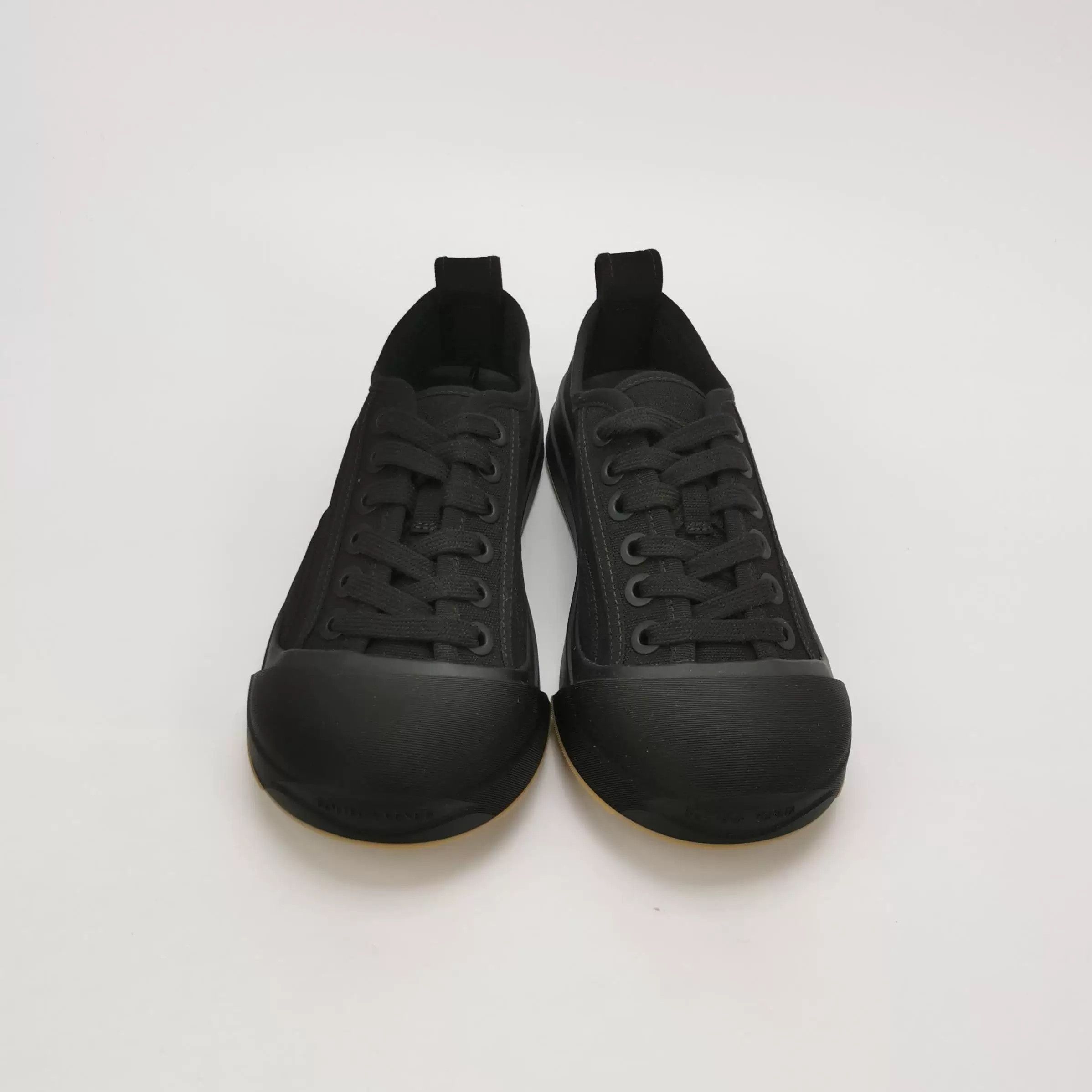 Bottega Veneta Bottega Veneta Canvas Solid Casual Shoes 36 Size US 5 / IT 35 - 3 Thumbnail