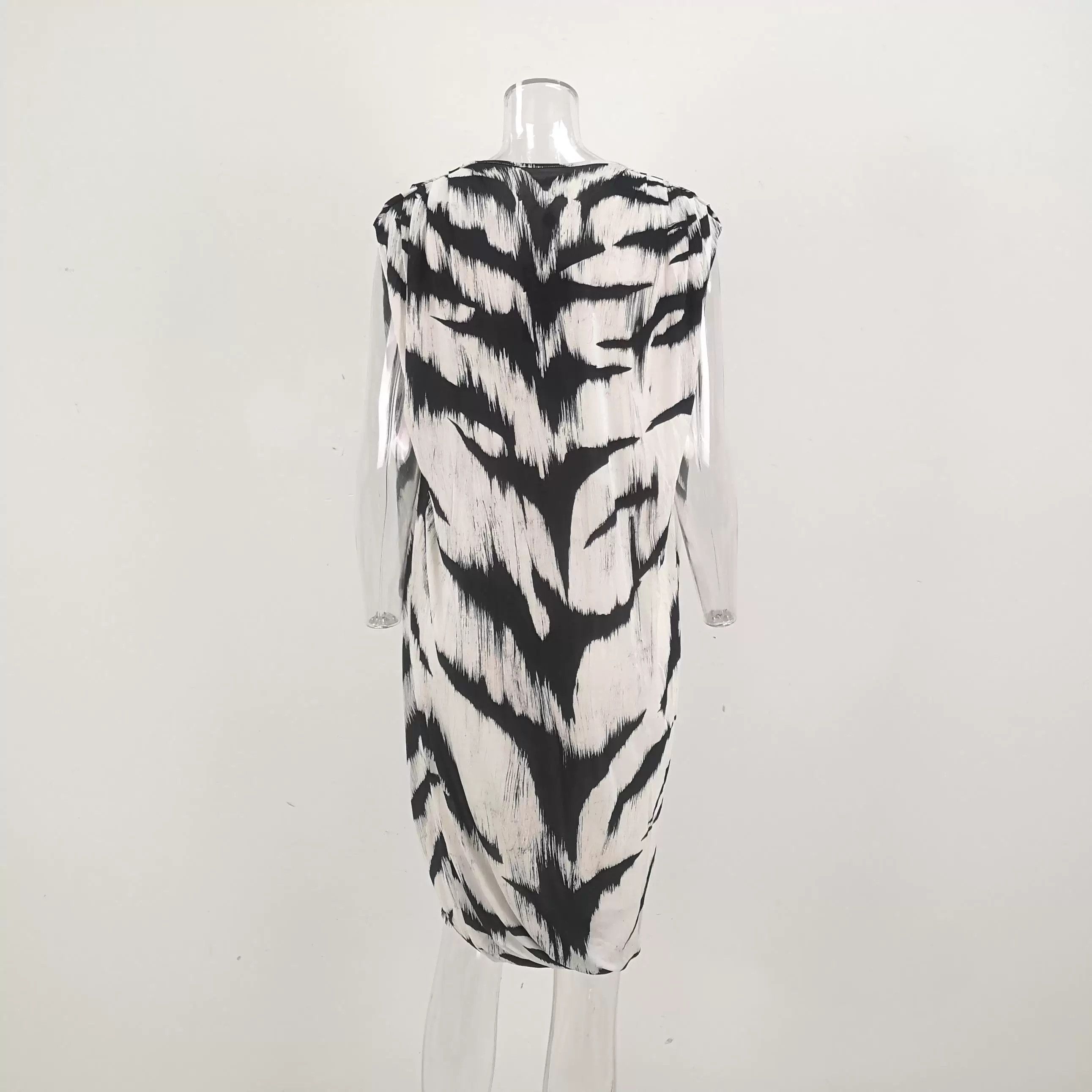 Alexander McQueen Alexander McQueen Color-Blocking Dress Size M / US 6-8 / IT 42-44 - 3 Thumbnail