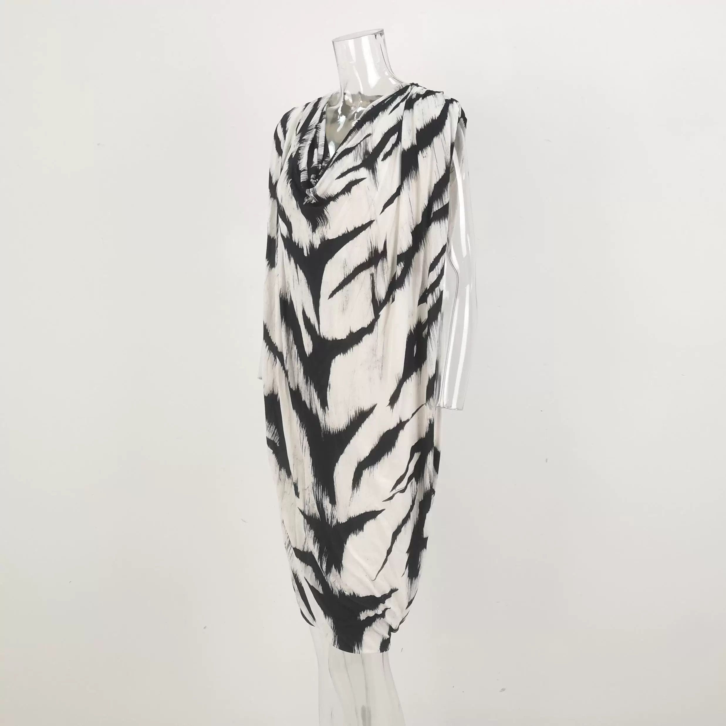Alexander McQueen Alexander McQueen Color-Blocking Dress Size M / US 6-8 / IT 42-44 - 2 Thumbnail