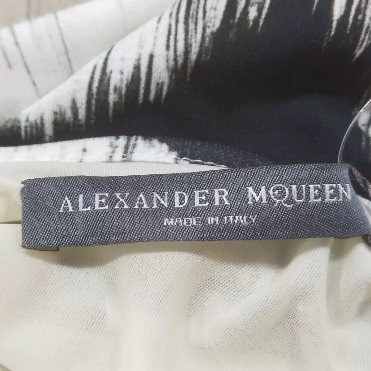 Alexander McQueen Alexander McQueen Color-Blocking Dress Size M / US 6-8 / IT 42-44 - 4 Thumbnail