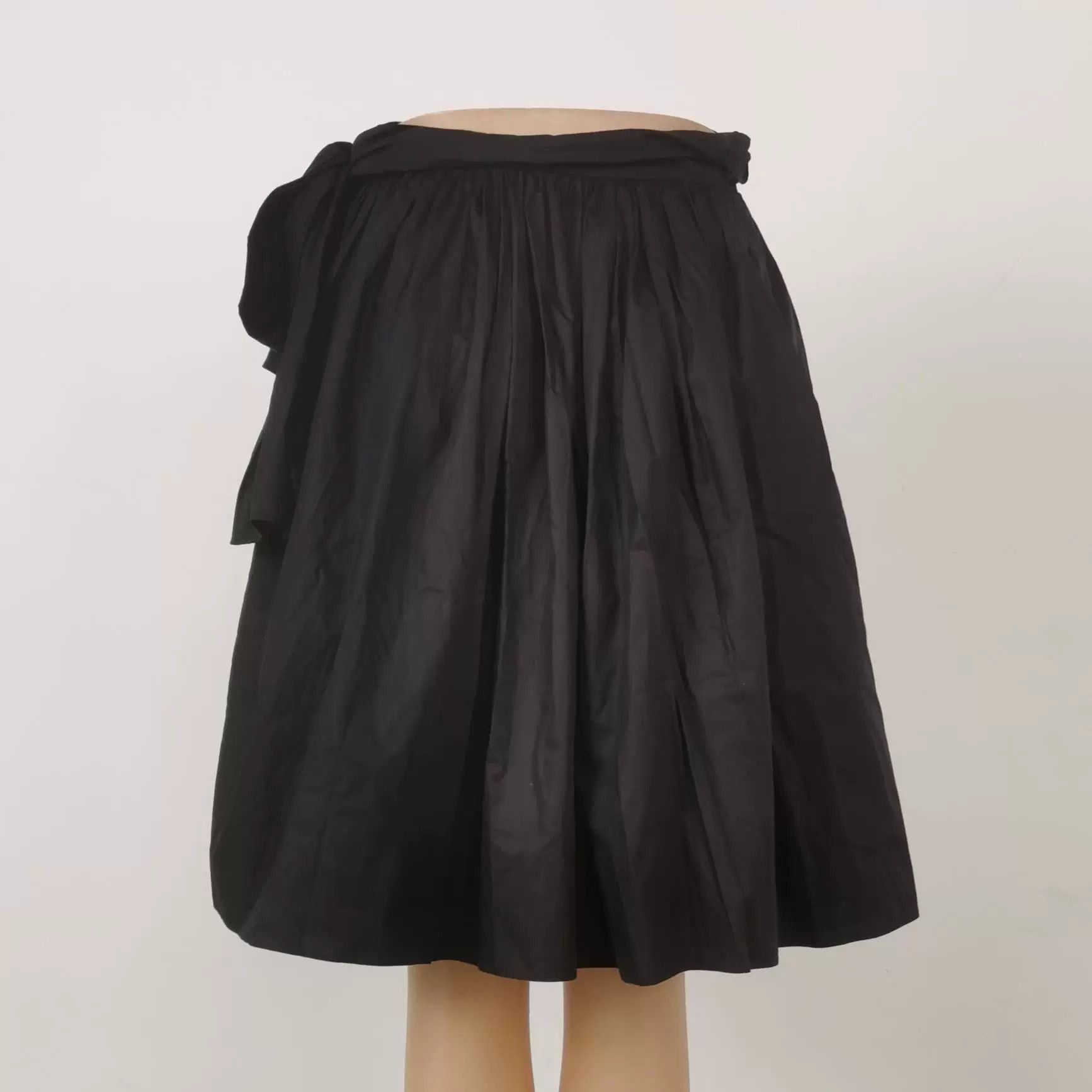 Miu Miu Miu Miu Cotton Solid Skirt 36 Size 36" / US 14 / IT 50 - 2 Thumbnail