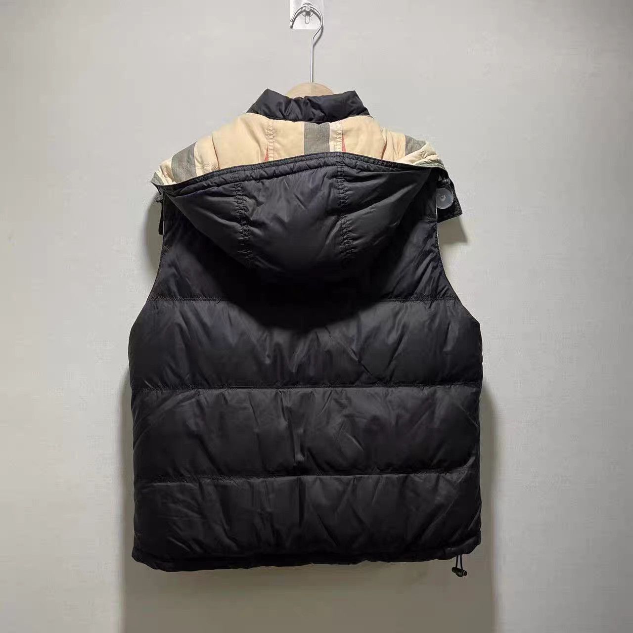 Burberry Plaid Puffer Vest - Black, XL Size US XL / EU 56 / 4 - 3 Thumbnail