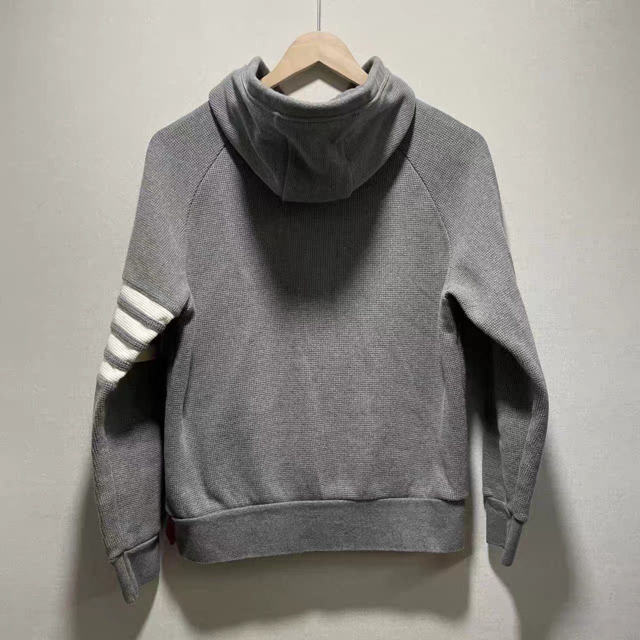 Thom Browne Gray Zip-Up Hoodie with Striped Sleeves Size US M / EU 48-50 / 2 - 2 Thumbnail
