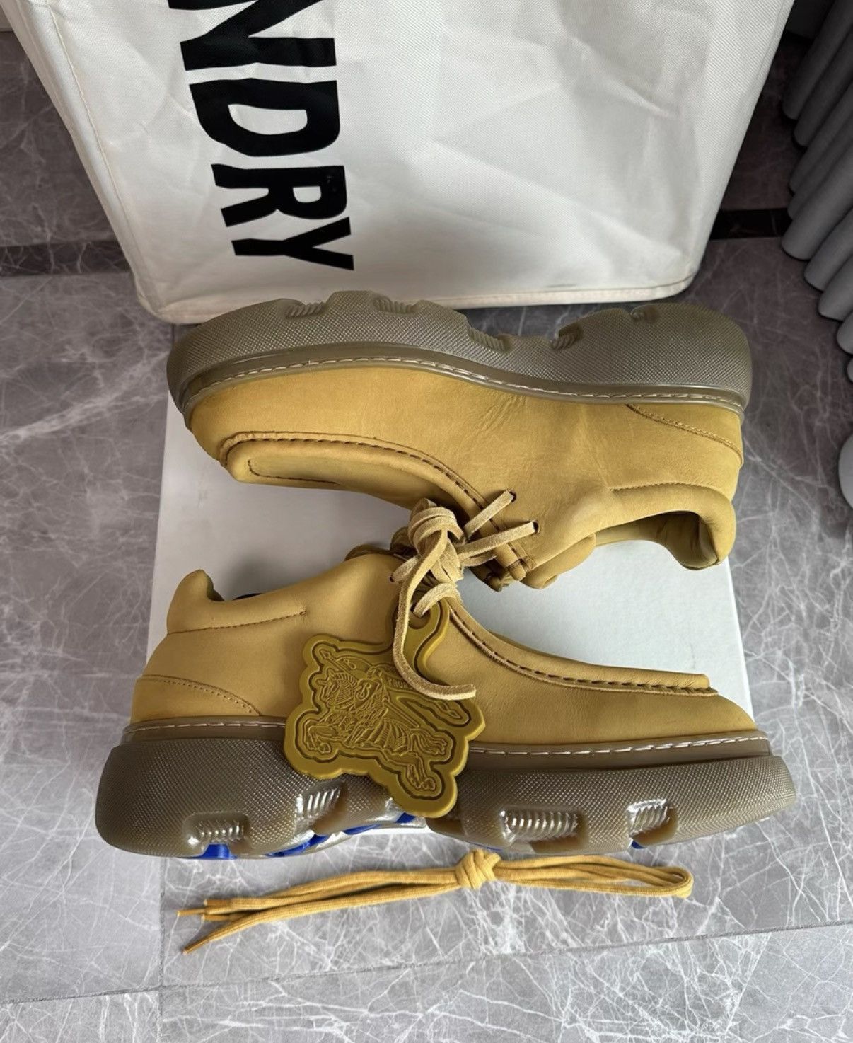 Burberry Yellow Low-Top Sneakers Size 8 Size US 8 / EU 41 - 6 Thumbnail