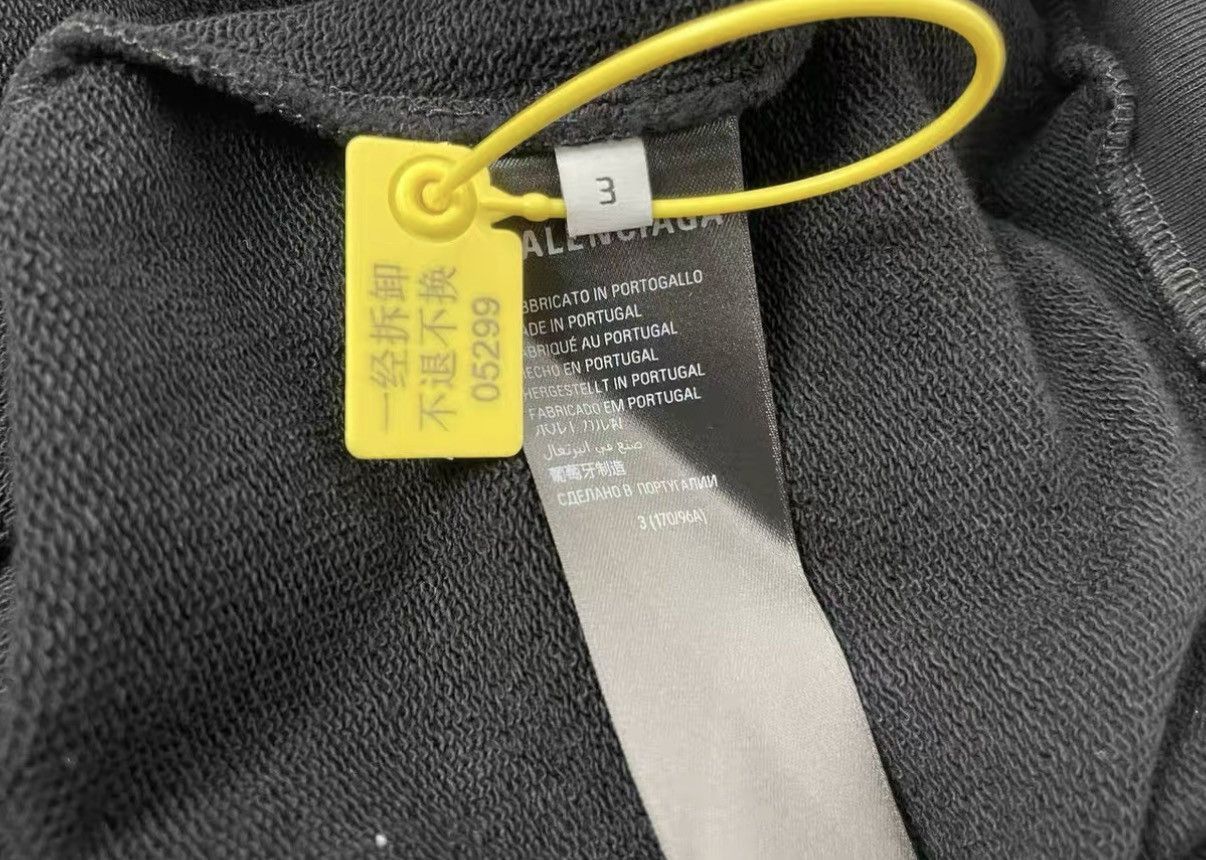 Balenciaga Black Graphic Print Hoodie Size US L / EU 52-54 / 3 - 6 Thumbnail