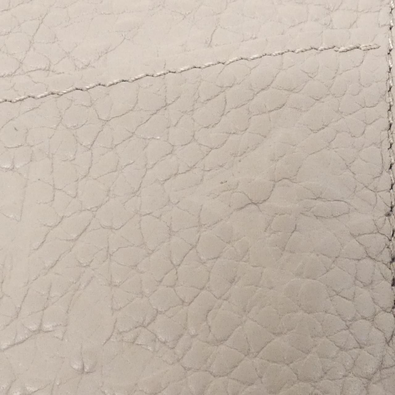 Louis Vuitton Louis Vuitton Louis Vuitton Monogram Taurillon Card Case Leather Card Case M13974 DUTY FREE for USA Size ONE SIZE - 5 Thumbnail
