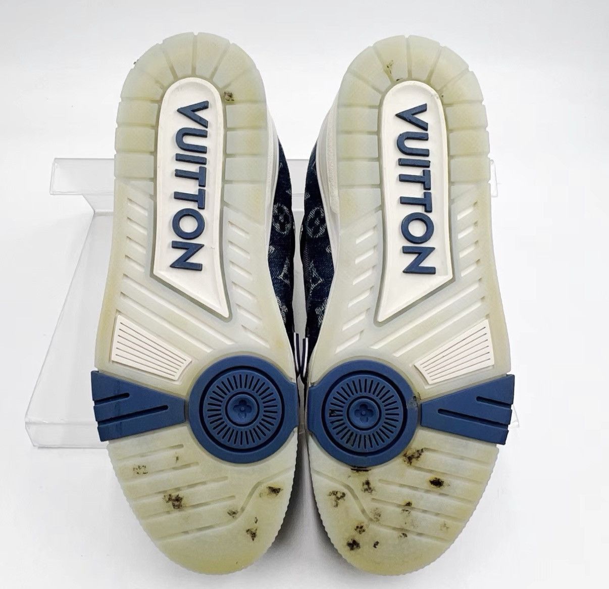 Louis Vuitton Blue Low-Top Sneakers with Pattern Size US 7.5 / EU 40-41 - 8 Thumbnail