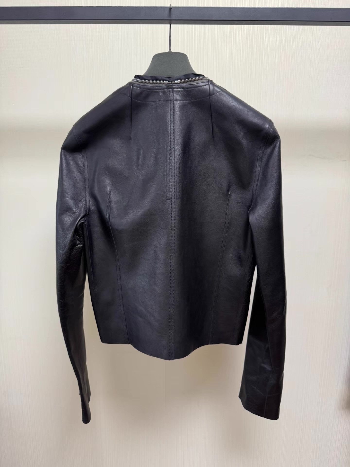 Rick Owens Black Leather Zip-Front Jacket with Side Pockets Size US S / EU 44-46 / 1 - 2 Thumbnail