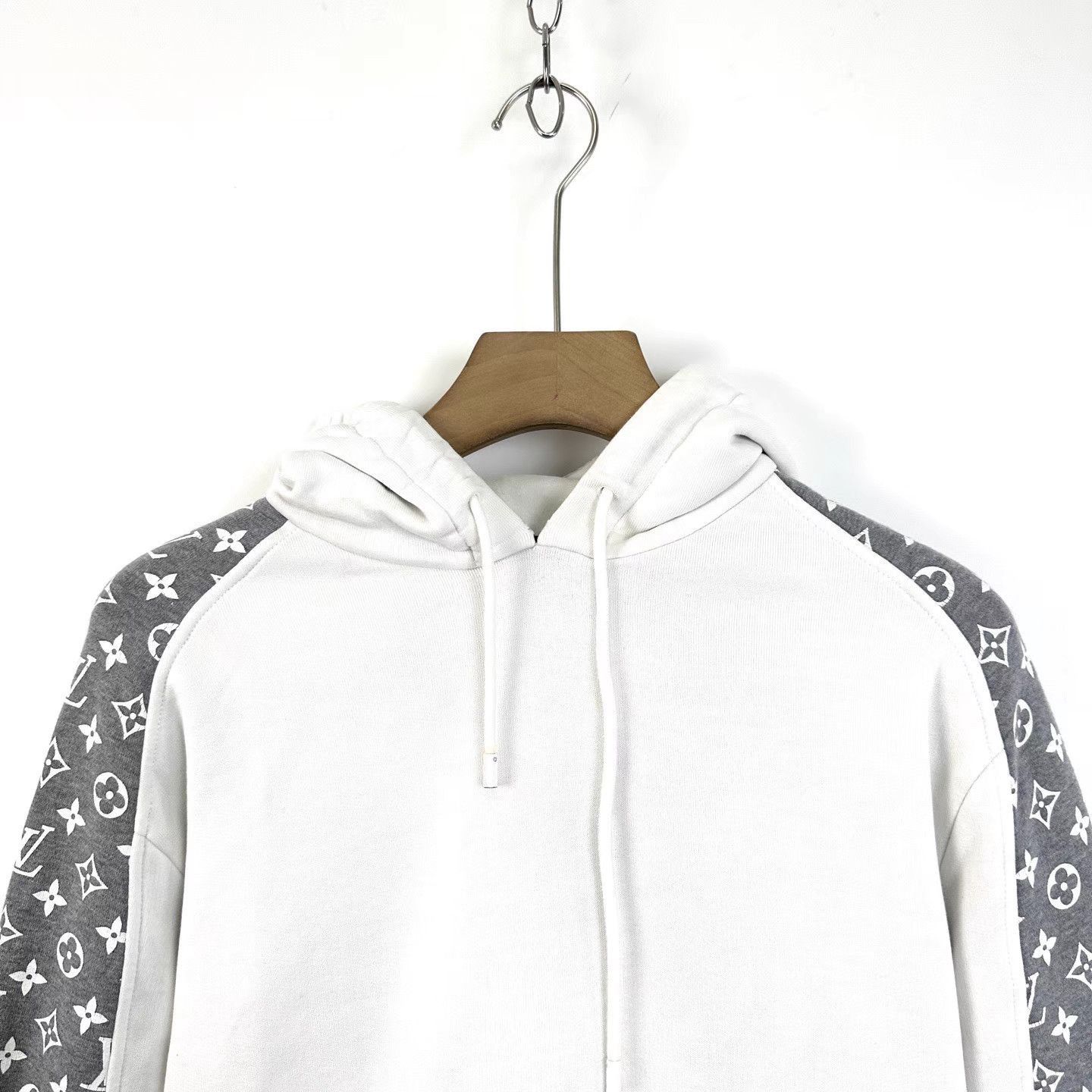 Louis Vuitton White Colorblock Pattern Hoodie Size US S / EU 44-46 / 1 - 4 Thumbnail