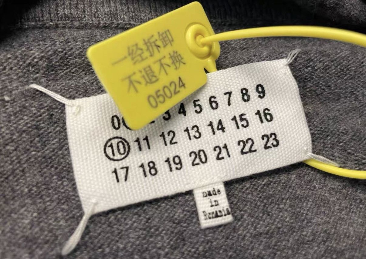 Maison Margiela Gray Oversized Hoodie with Front Pocket Size US XL / EU 56 / 4 - 6 Thumbnail