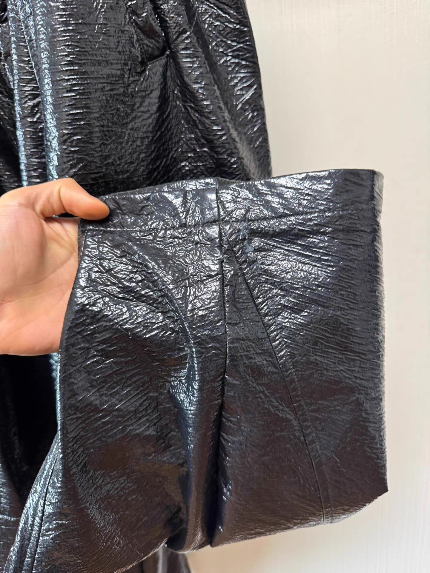 Walter Van Beirendonck Black Shiny Textured Casual Pants Size 36 Size US 36 / EU 52 - 2 Thumbnail