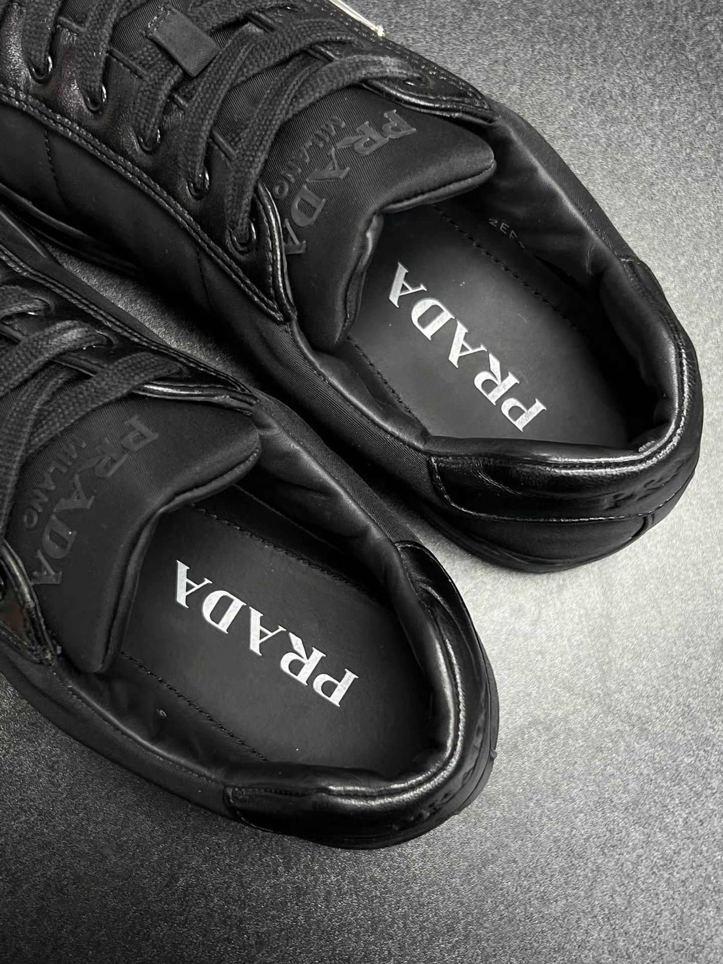 Prada Black Low-Top Sneakers Size 8.5 Size US 8.5 / EU 41-42 - 4 Thumbnail