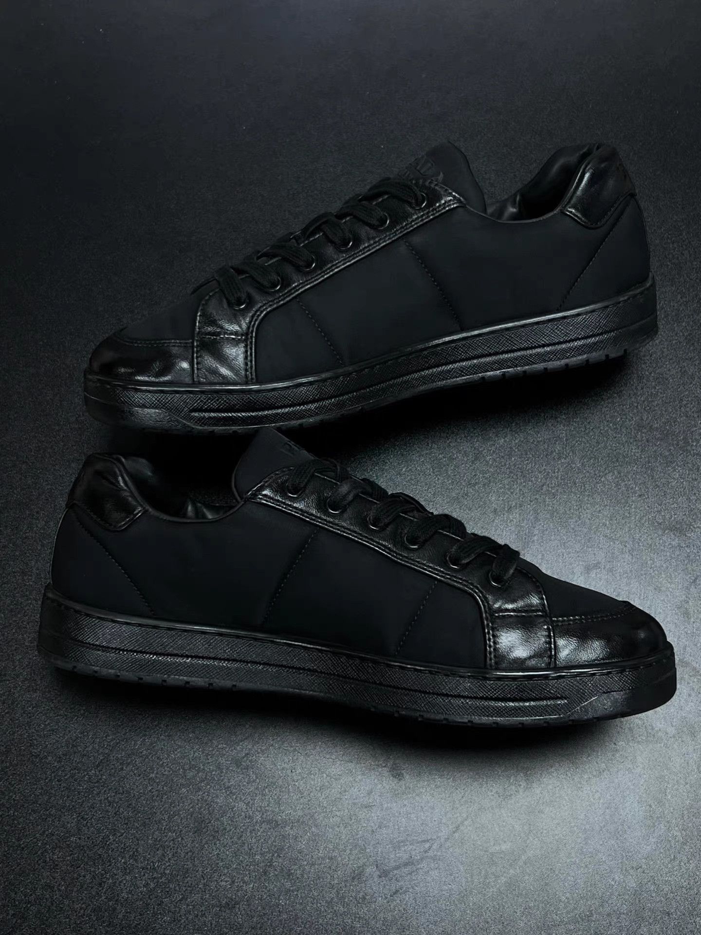 Prada Black Low-Top Sneakers Size 8.5 Size US 8.5 / EU 41-42 - 5 Thumbnail