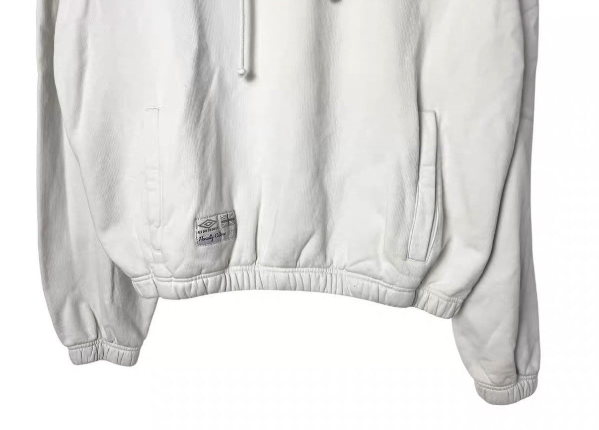 Umbro White Hooded Sweatshirt with Drawstring - Size L Size US L / EU 52-54 / 3 - 4 Thumbnail