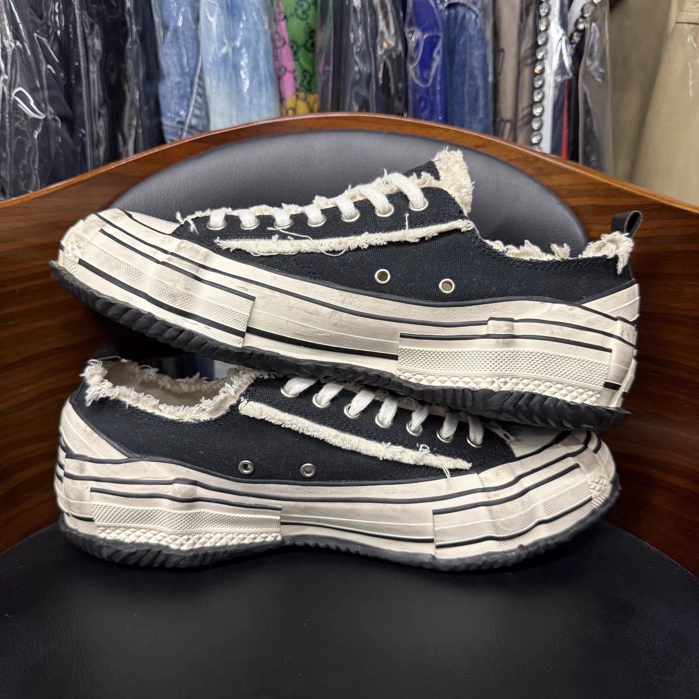 xVESSEL Black Low-Top Sneakers with Distressed Edges Size 11 Size US 11 / EU 44 - 7 Thumbnail