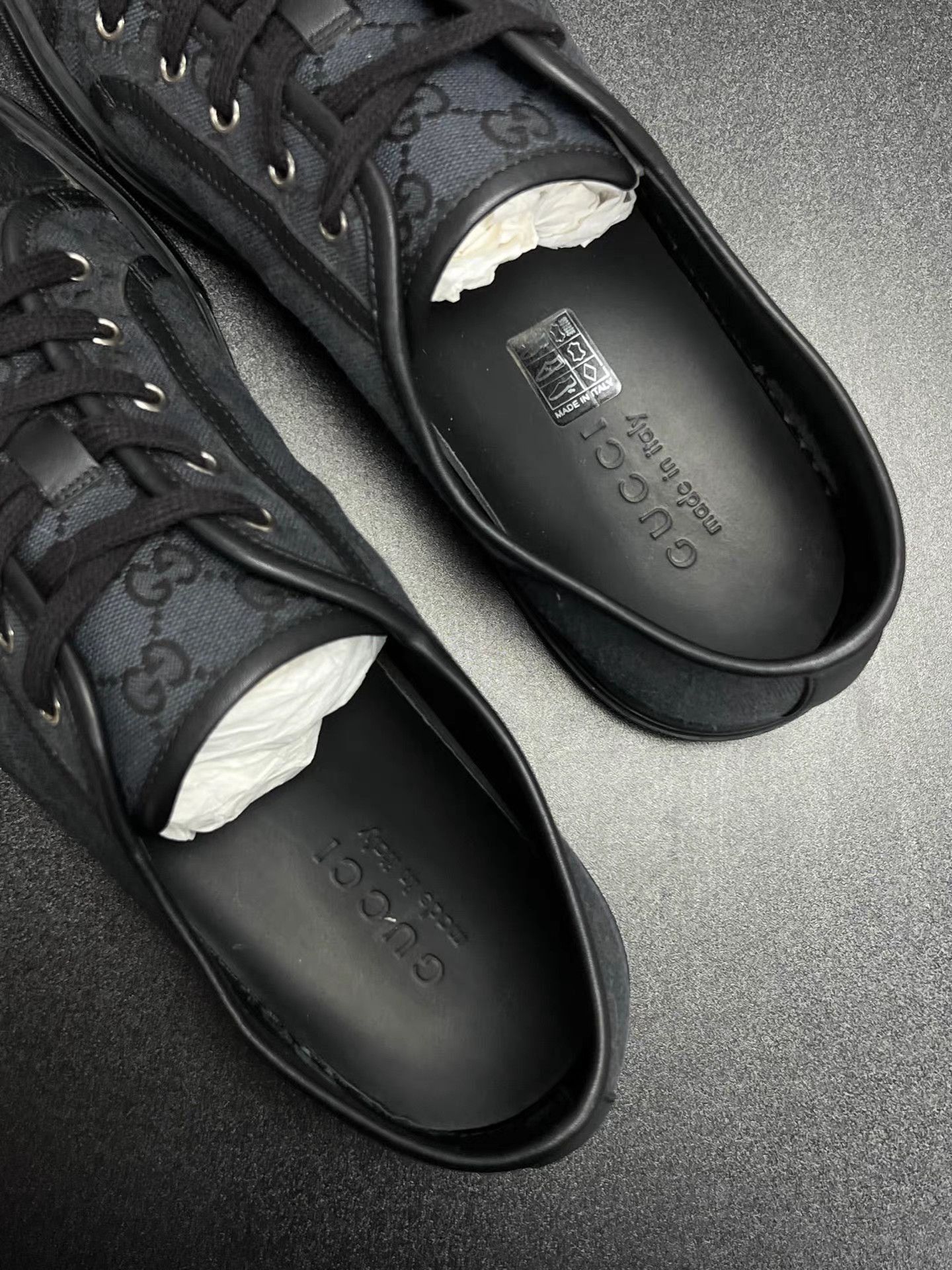 Gucci Black Low-Top Sneakers Size 12 Size US 12 / EU 45 - 4 Thumbnail