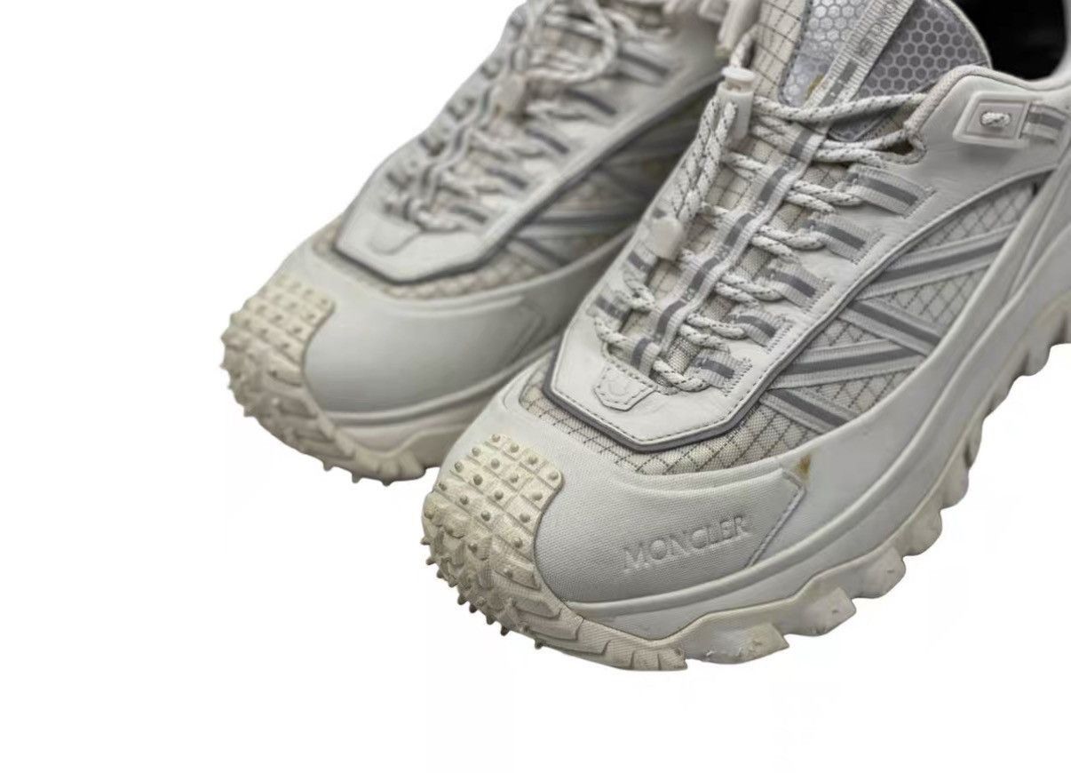 Moncler Silver Low-Top Sneakers Size 10 Size US 10 / EU 43 - 2 Thumbnail