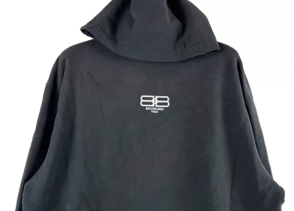 Balenciaga Black Oversized Hoodie with Front Pocket Size US S / EU 44-46 / 1 - 3 Thumbnail