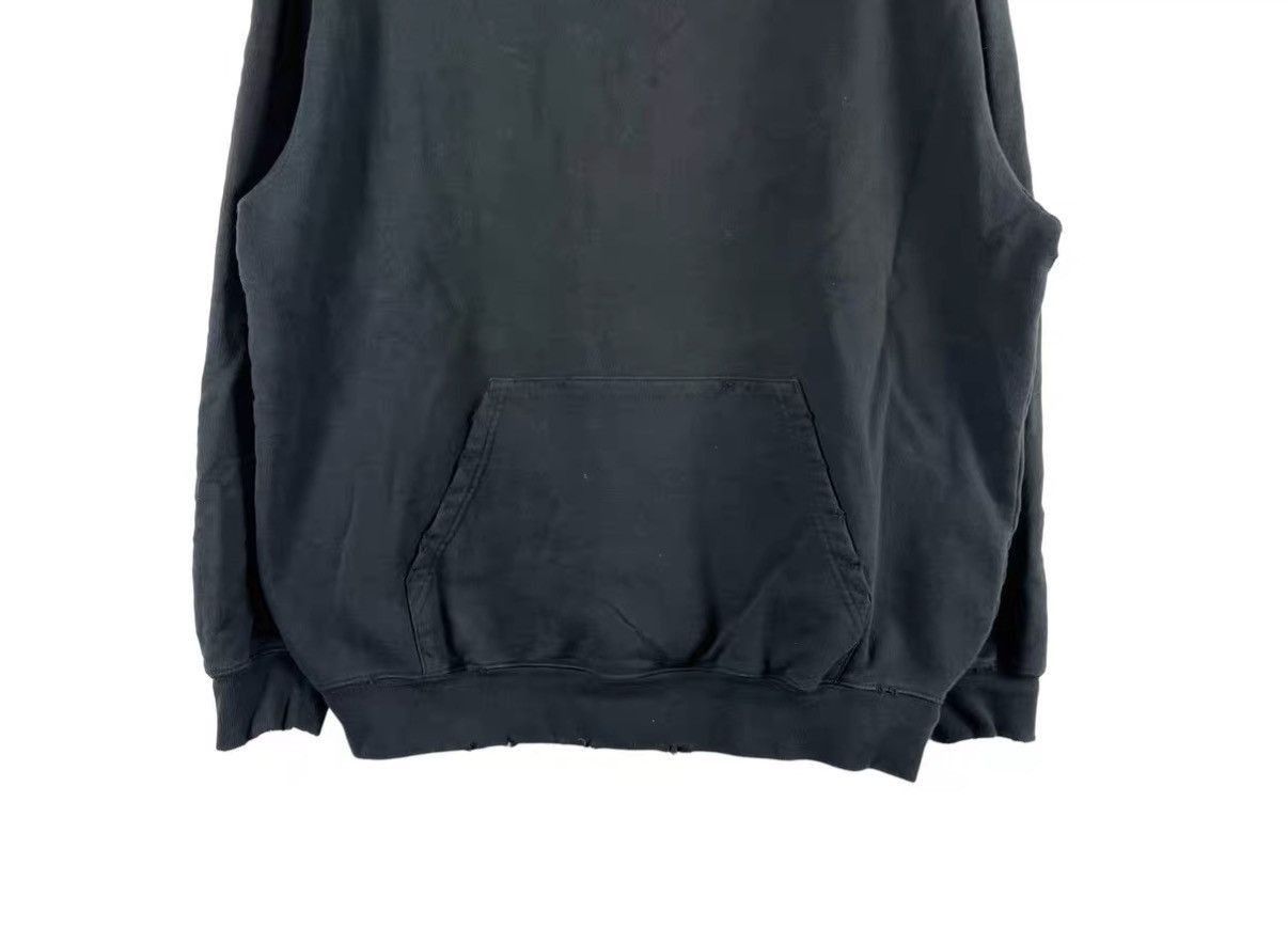 Balenciaga Black Oversized Hoodie with Front Pocket Size US S / EU 44-46 / 1 - 4 Thumbnail