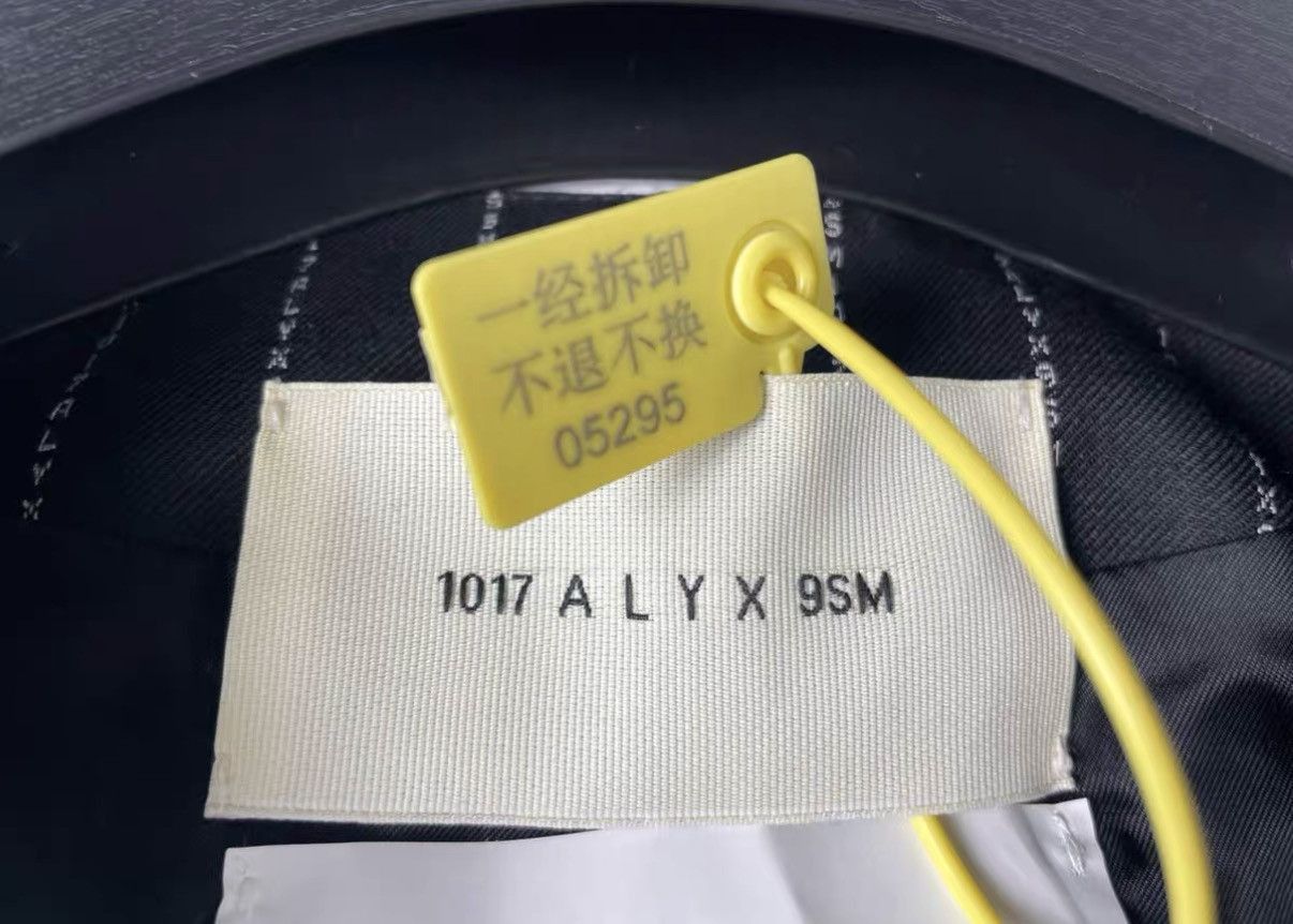 1017 ALYX 9SM Black Pinstriped Double-Breasted Light Jacket Size US S / EU 44-46 / 1 - 8 Thumbnail