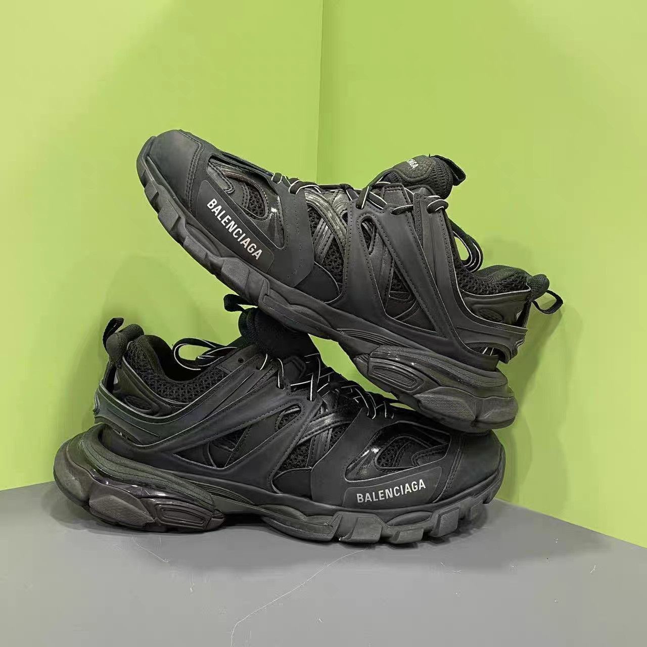 Balenciaga Black High-Top Sneakers with Chunky Sole Size US 9 / EU 42 - 4 Thumbnail
