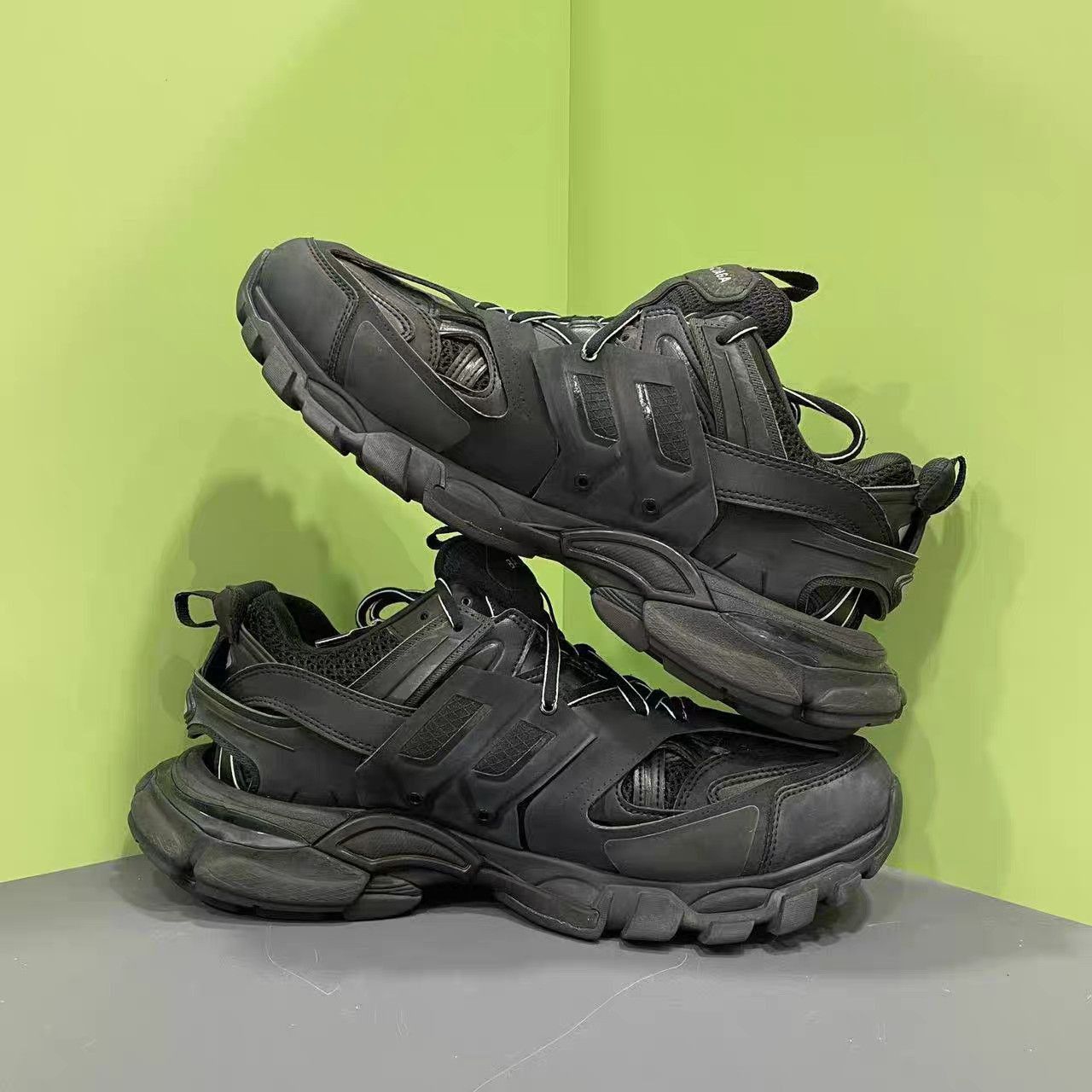 Balenciaga Black High-Top Sneakers with Chunky Sole Size US 9 / EU 42 - 6 Thumbnail