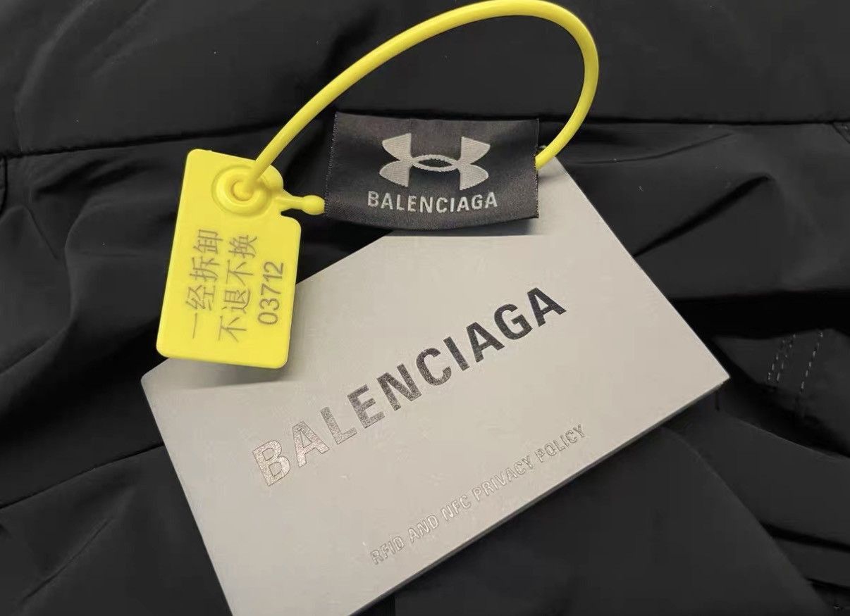 Balenciaga Black Lightweight Zip-Up Jacket Size S Size US S / EU 44-46 / 1 - 5 Thumbnail