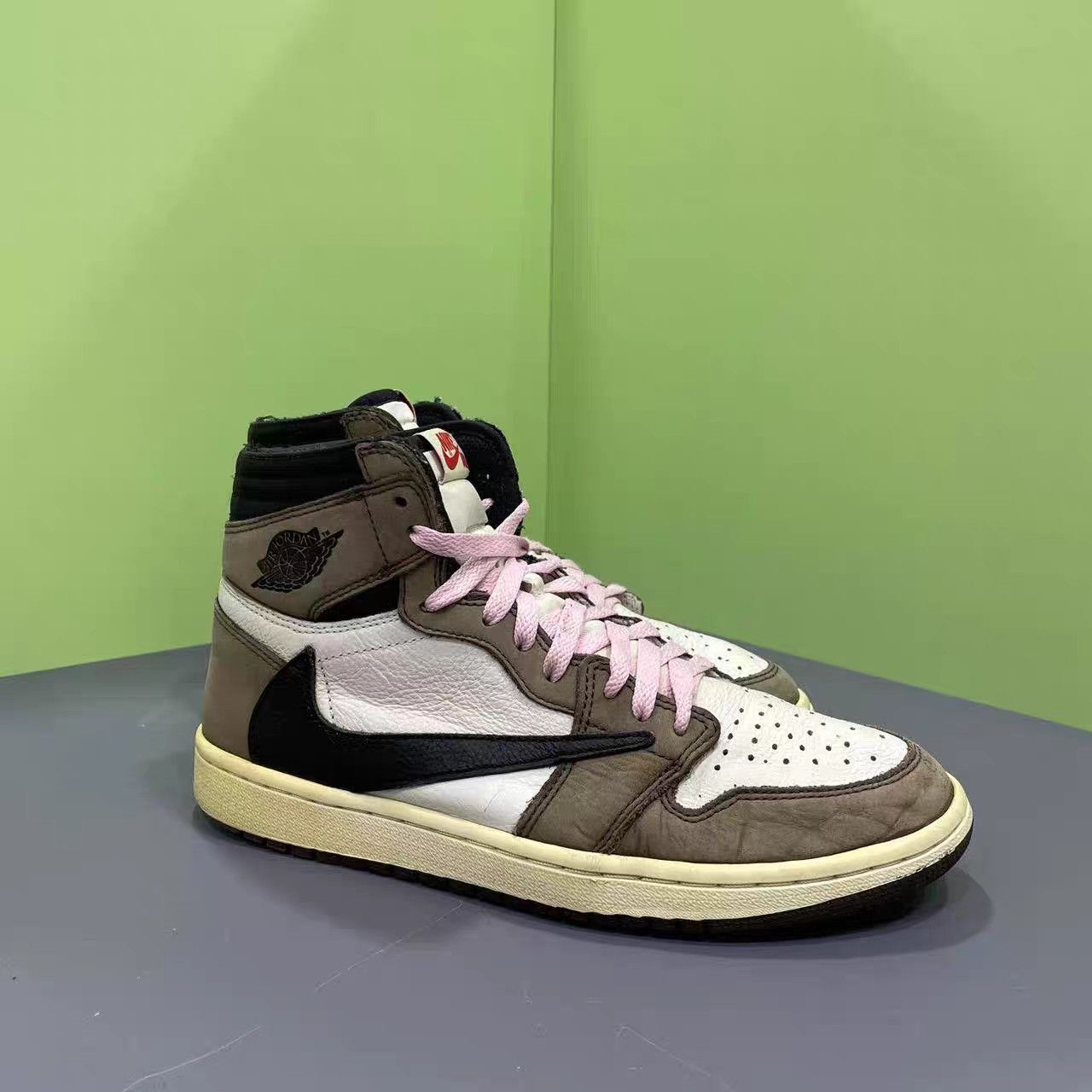 Jordan Brand High-Top Sneakers in Brown Size 9 Size US 9 / EU 42 - 2 Thumbnail