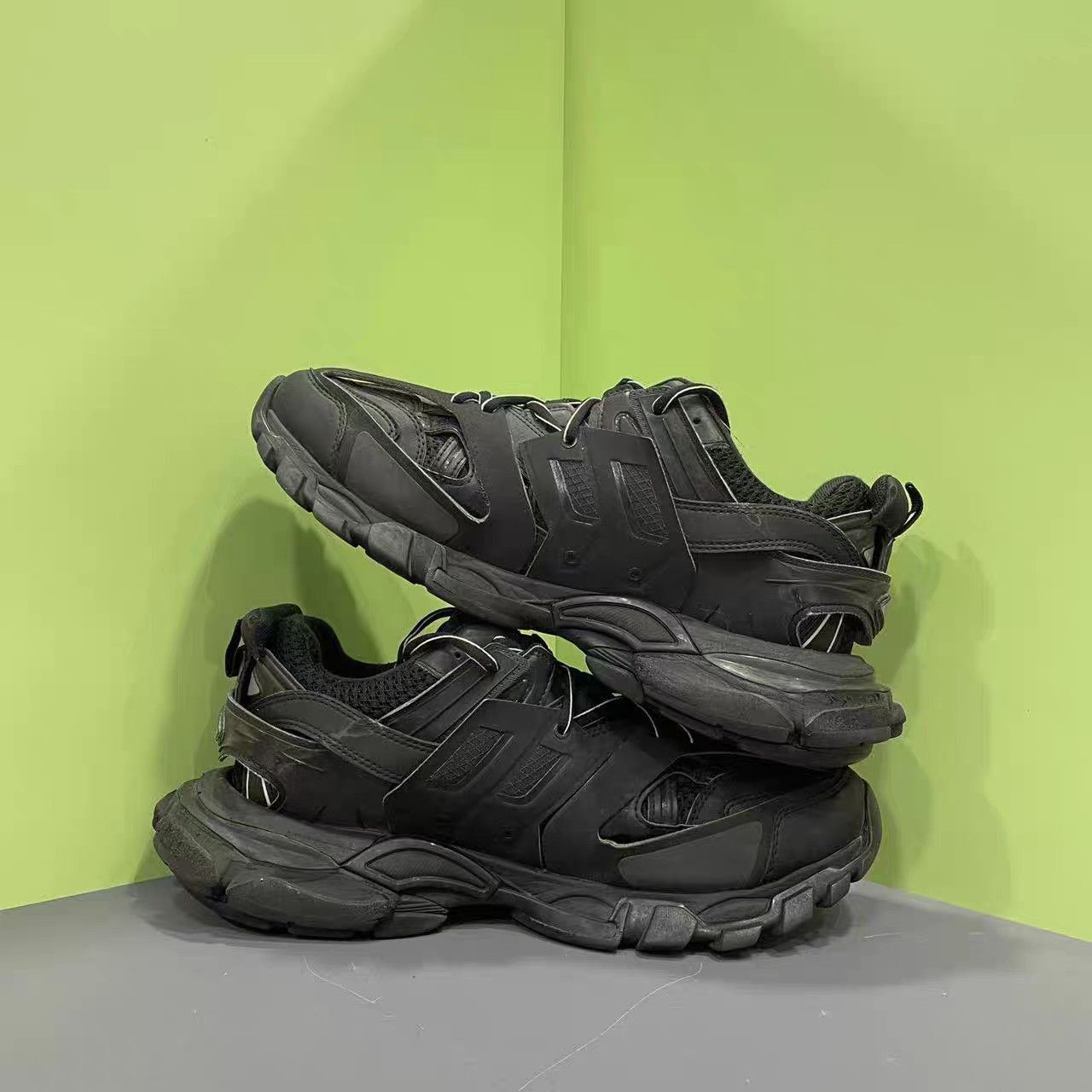 Balenciaga Black Hitop Sneakers Size 9 Size US 9 / EU 42 - 4 Thumbnail
