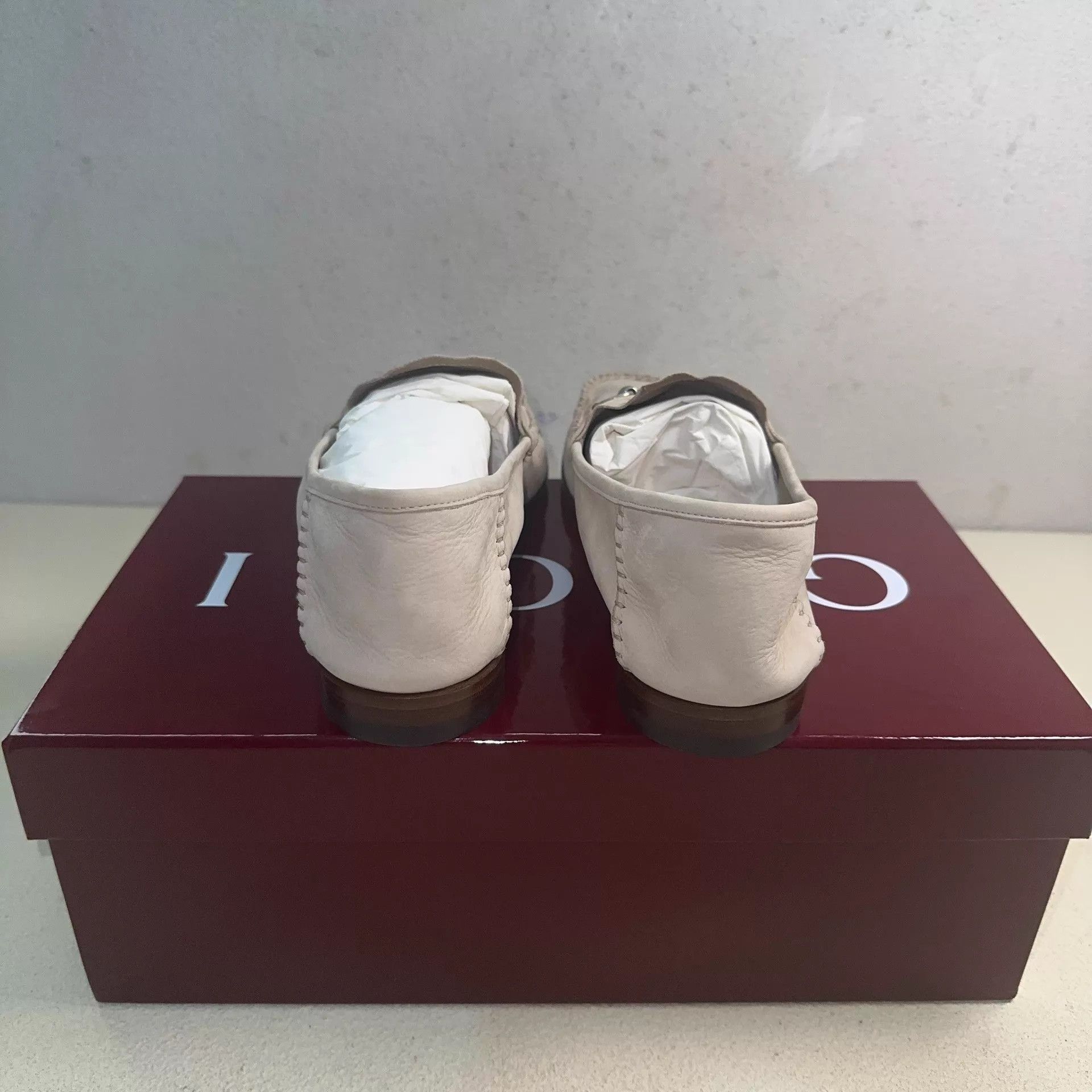 Gucci Beige Leather Slip-On Loafers Size 8 Size US 8 / EU 41 - 3 Thumbnail