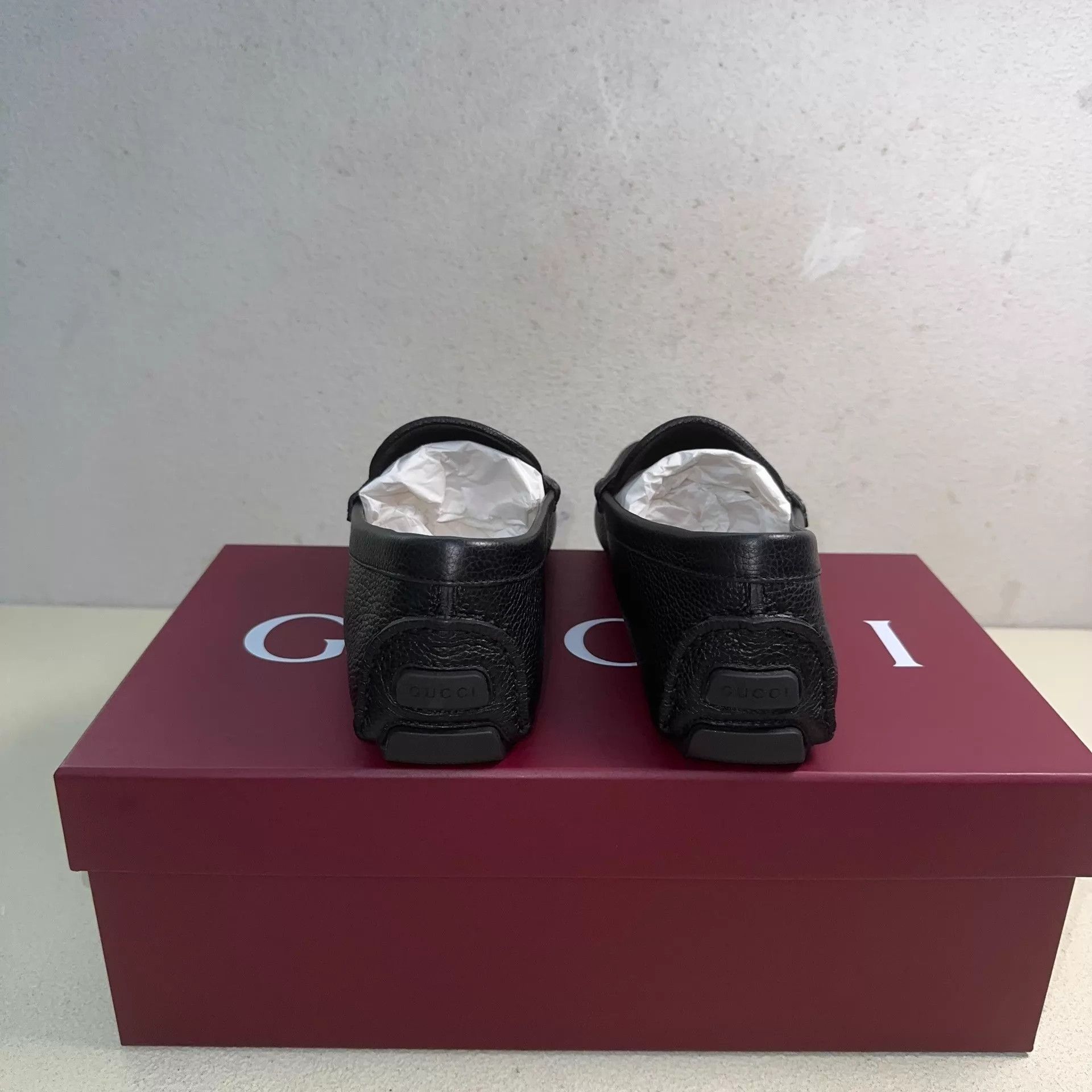 Gucci Black Slip-On Loafers Size 9 Size US 9 / EU 42 - 3 Thumbnail