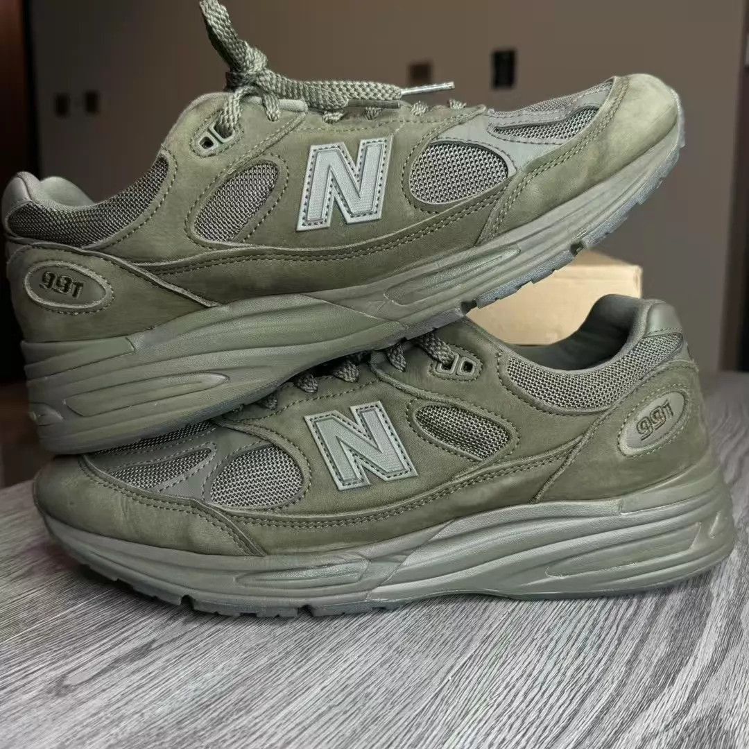 New Balance Green Low-Top Sneakers Size 10 Size US 10 / EU 43 - 2 Thumbnail