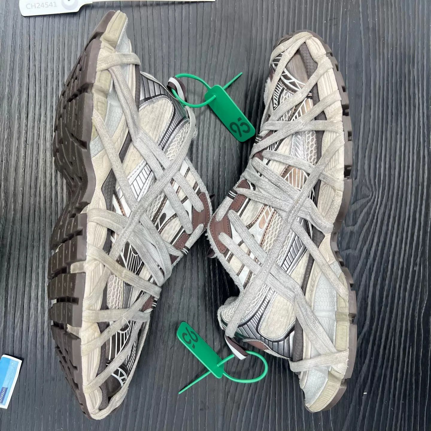 Balenciaga Gray Athletic Sneakers with Intricate Lacing Design Size US 11 / EU 44 - 2 Thumbnail