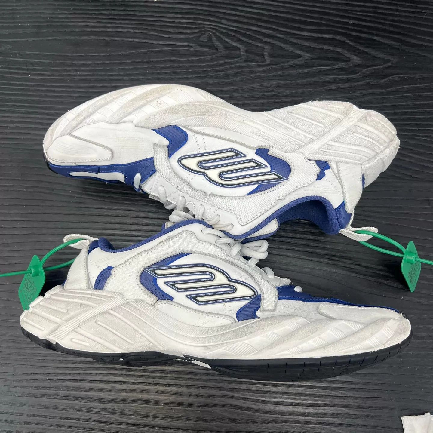 Balenciaga Multi Color Low Top Sneakers Size 7 Size US 7 / EU 40 - 3 Thumbnail