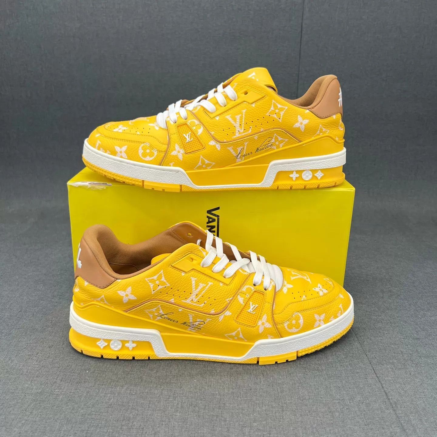 Louis Vuitton Yellow Low-Top Sneakers Size 8.5 Size US 8.5 / EU 41-42 - 2 Thumbnail