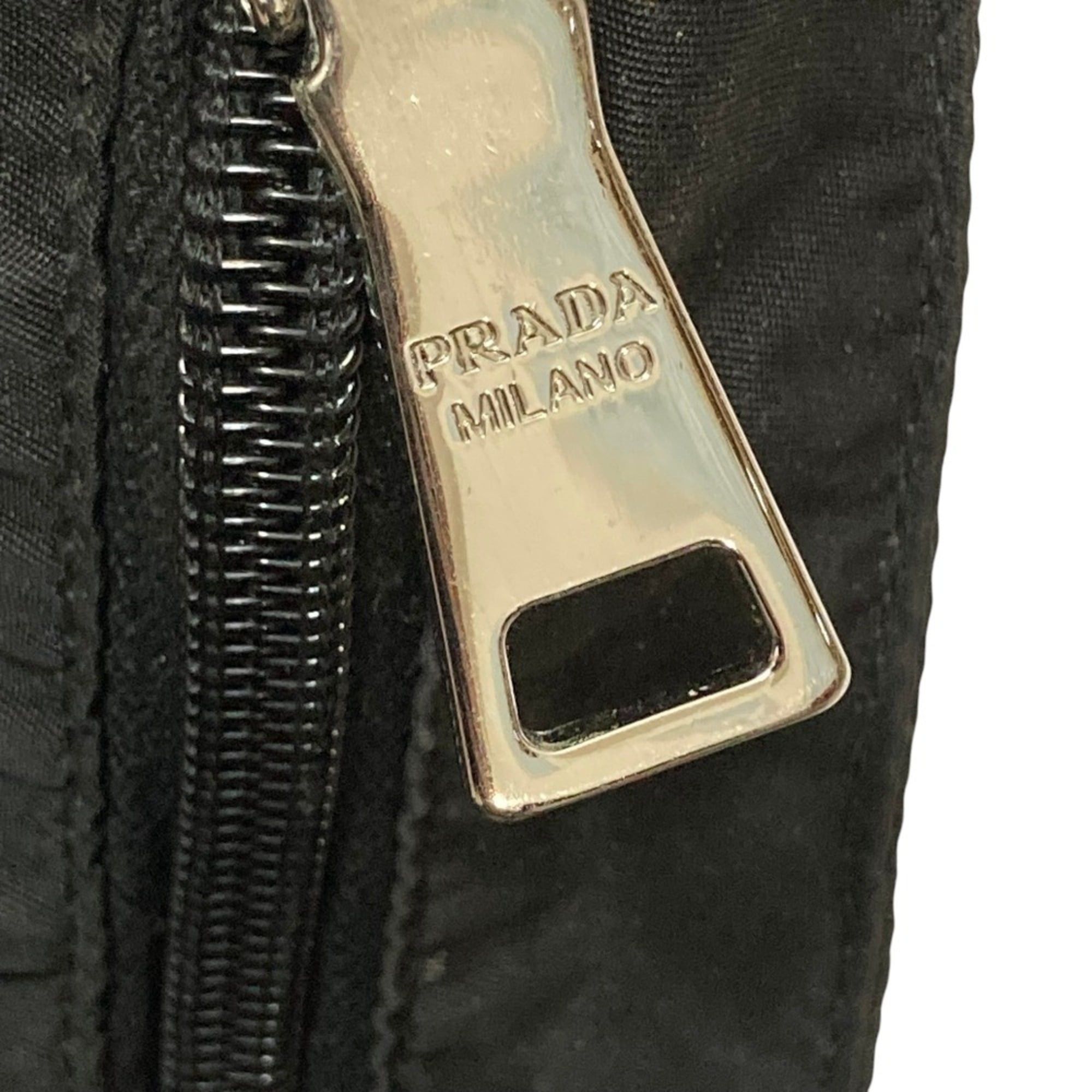 Prada PRADA Triangle Logo Shoulder Bag, Black, for Men and Women Size ONE SIZE - 17 Thumbnail