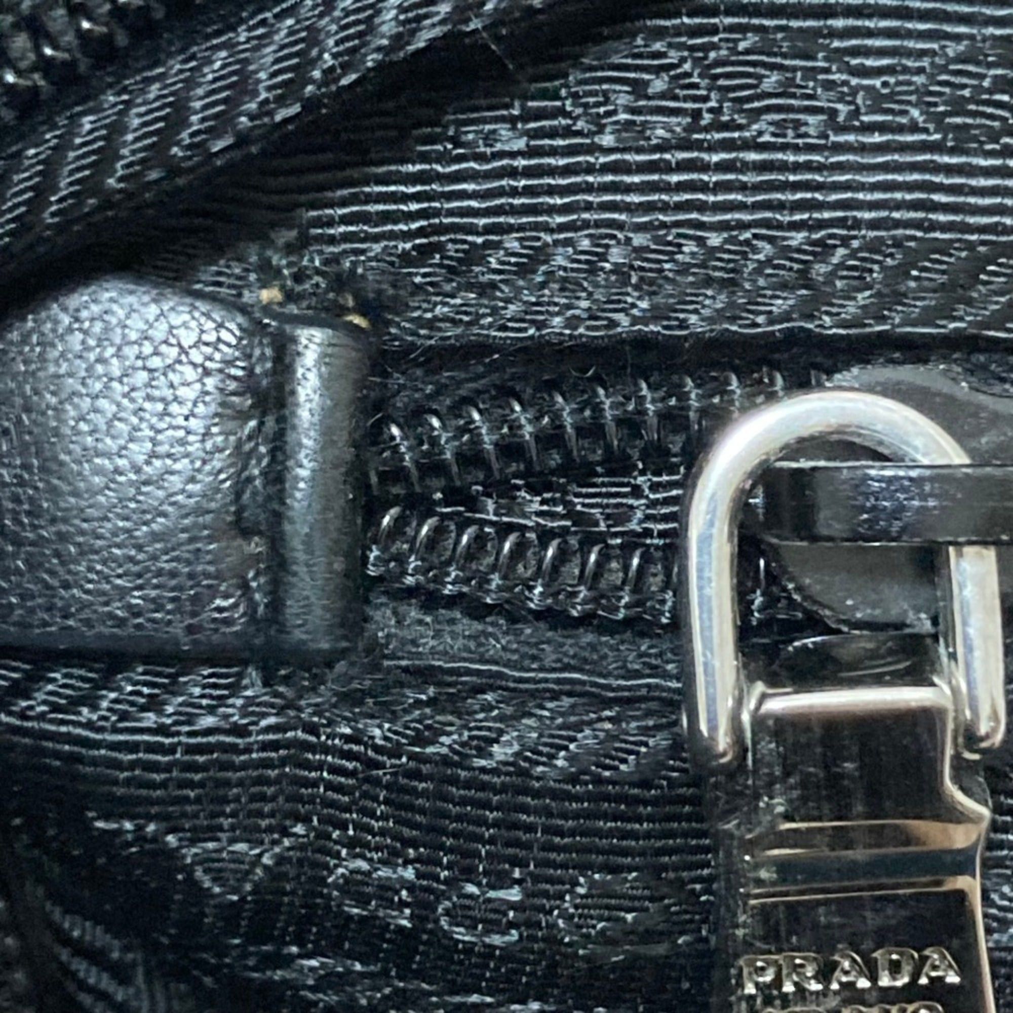 Prada PRADA Triangle Logo Shoulder Bag, Black, for Men and Women Size ONE SIZE - 18 Thumbnail