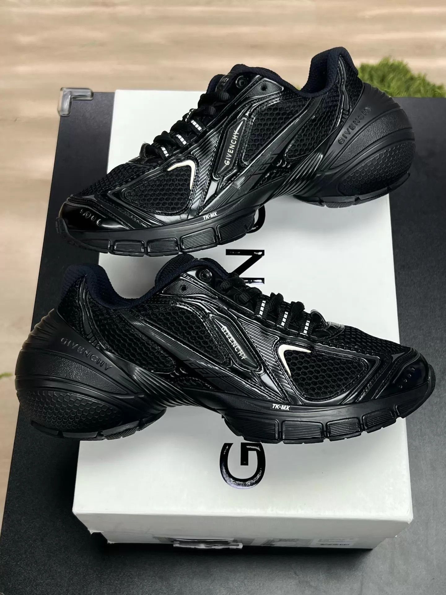Givenchy Black Mesh Athletic Sneakers Size 7 Size US 7 / EU 40 - 5 Thumbnail