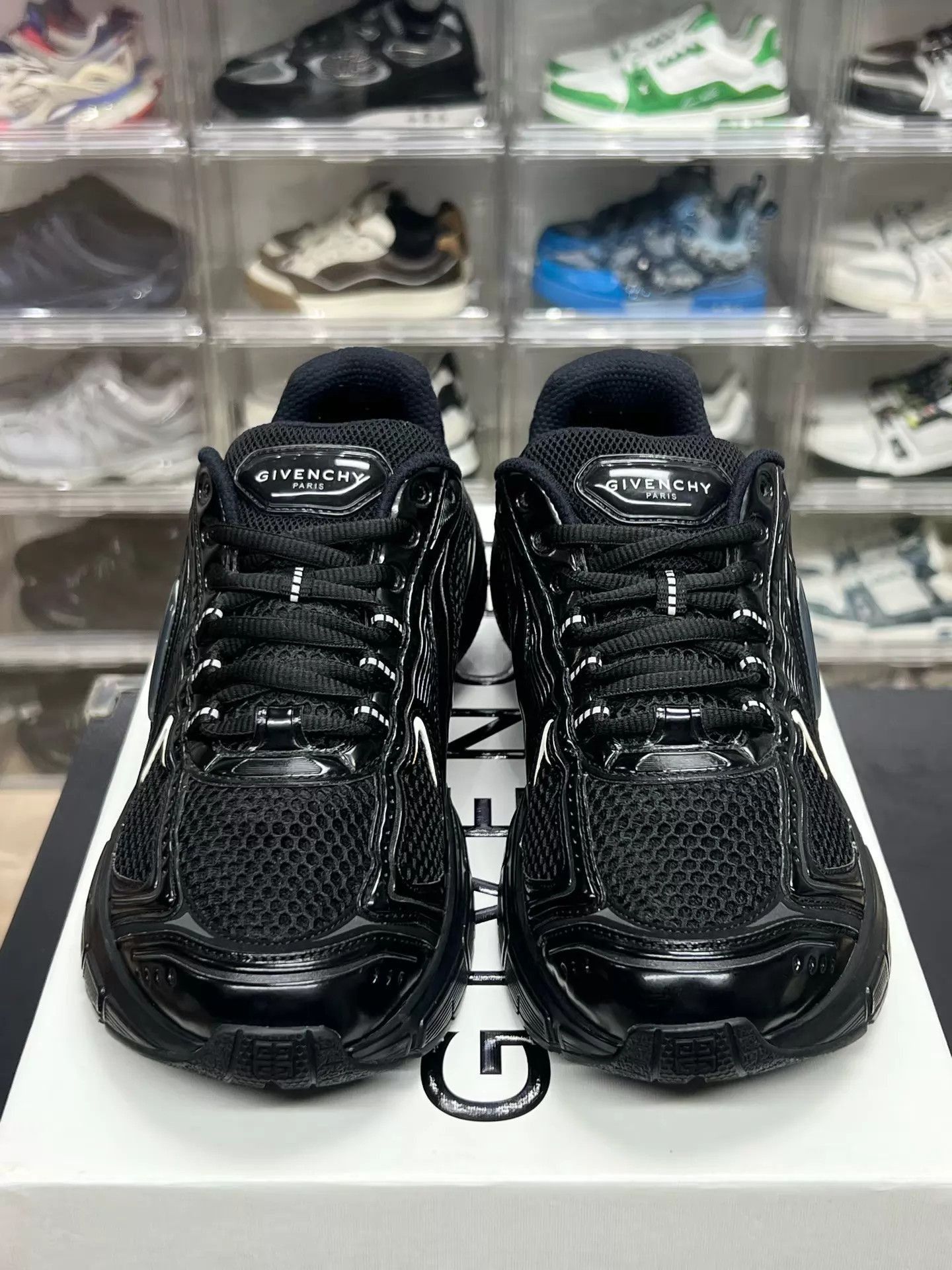 Givenchy Black Mesh Athletic Sneakers Size 7 Size US 7 / EU 40 - 2 Thumbnail