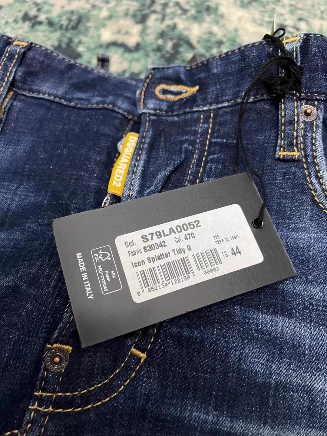 Dsquared2 Blue Denim Jeans with Paint Splatter and 'ICON' Print Size US 28 / EU 44 - 8 Thumbnail